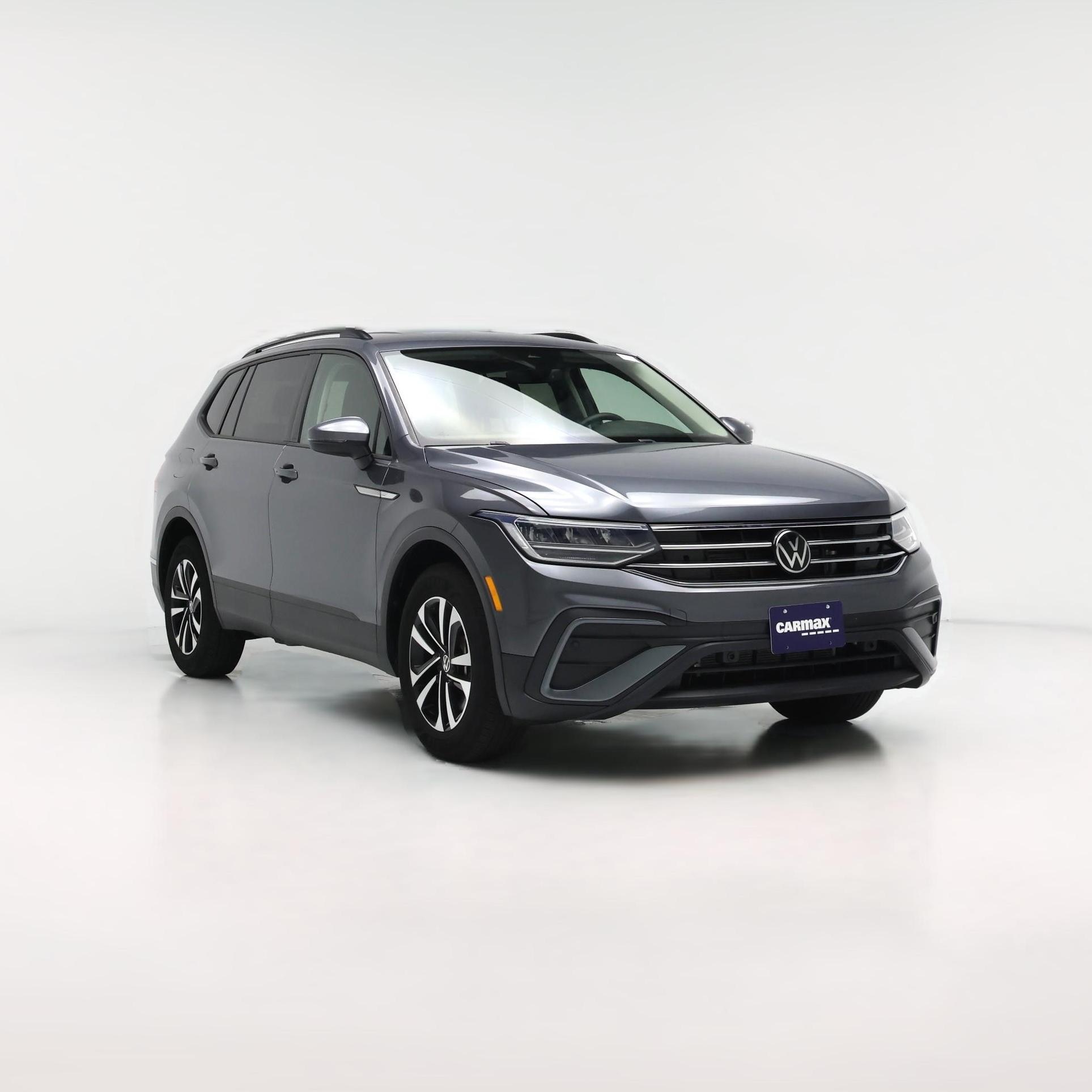 Thumbnail: 2023 Volkswagen Tiguan - 1