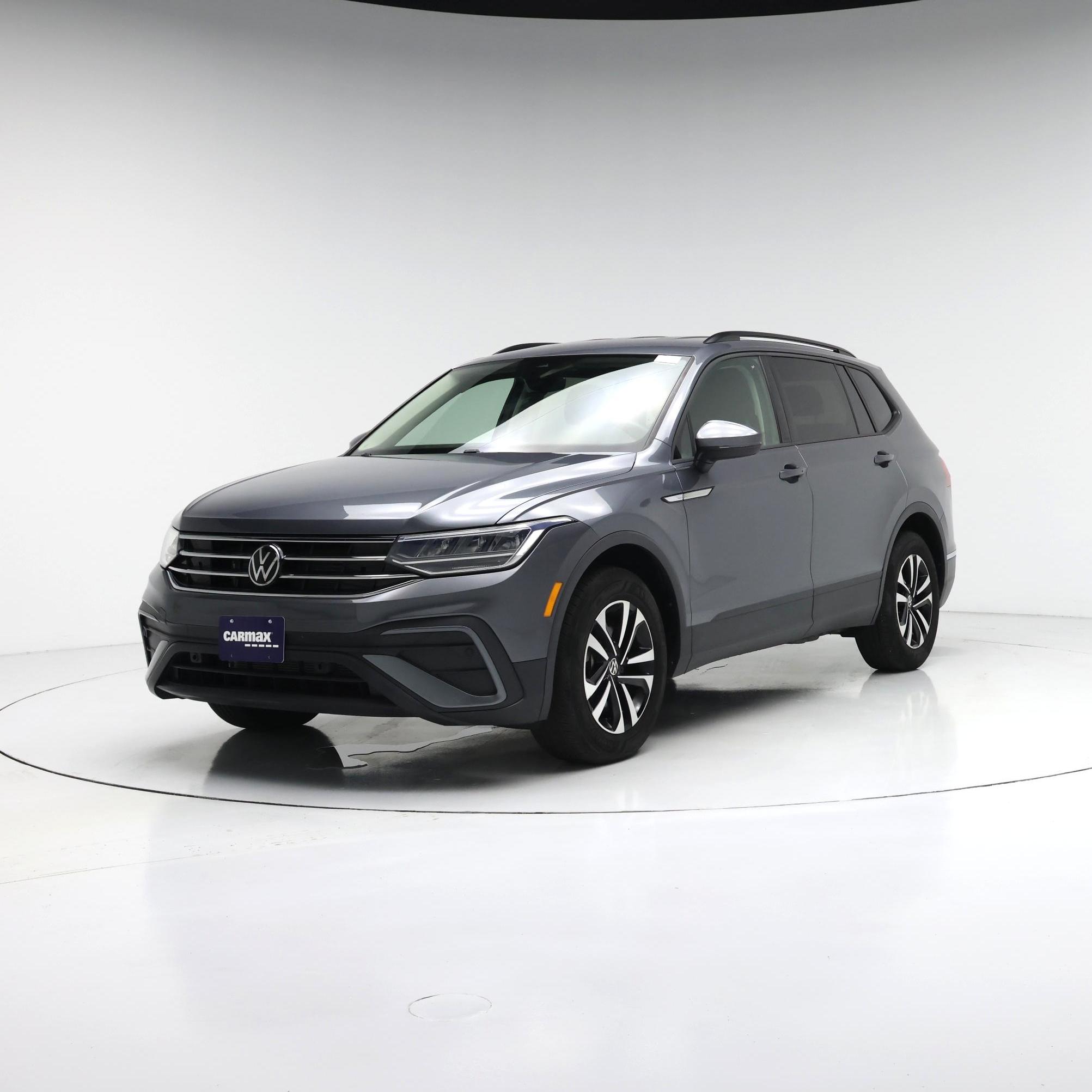 Thumbnail: 2023 Volkswagen Tiguan - 4
