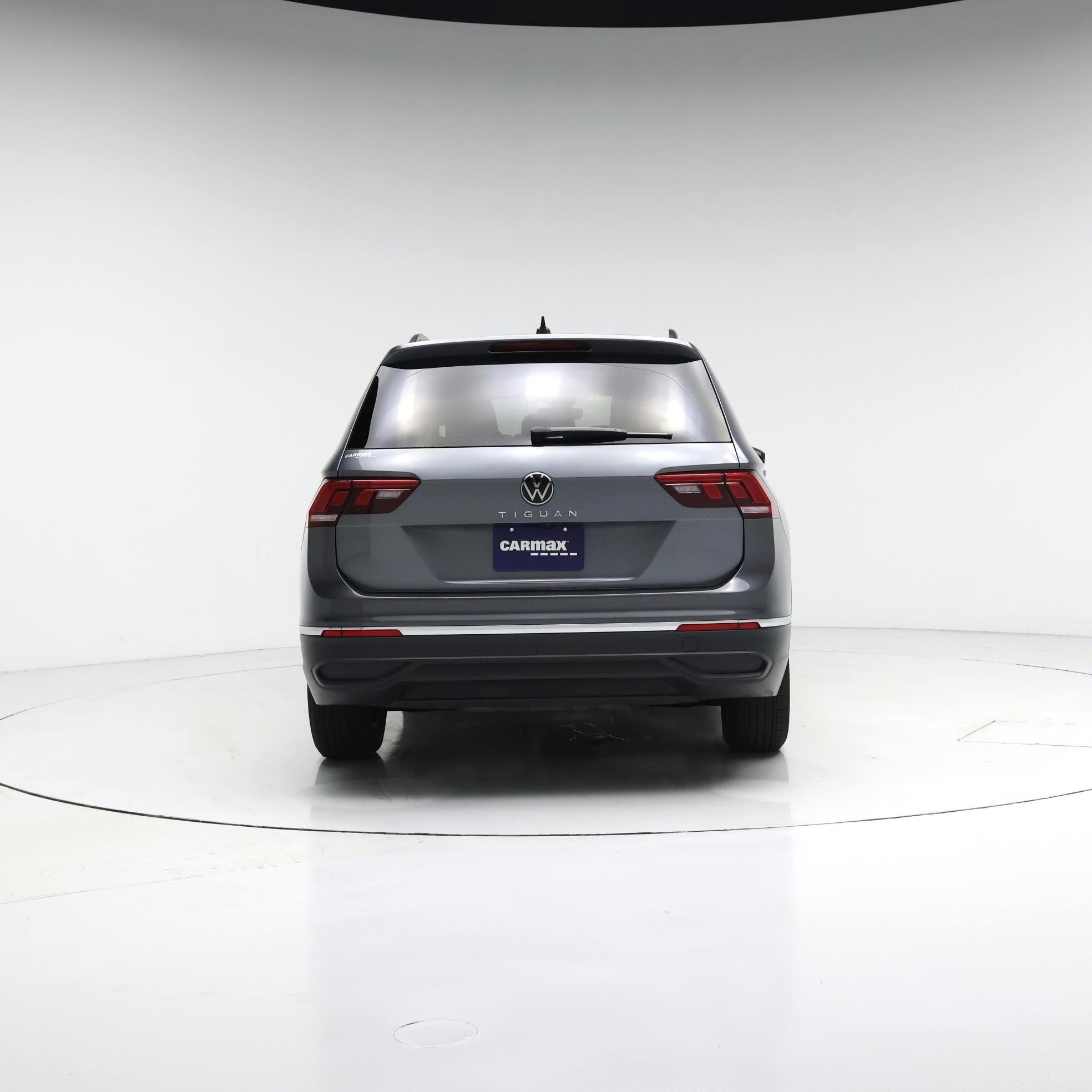 Thumbnail: 2023 Volkswagen Tiguan - 6