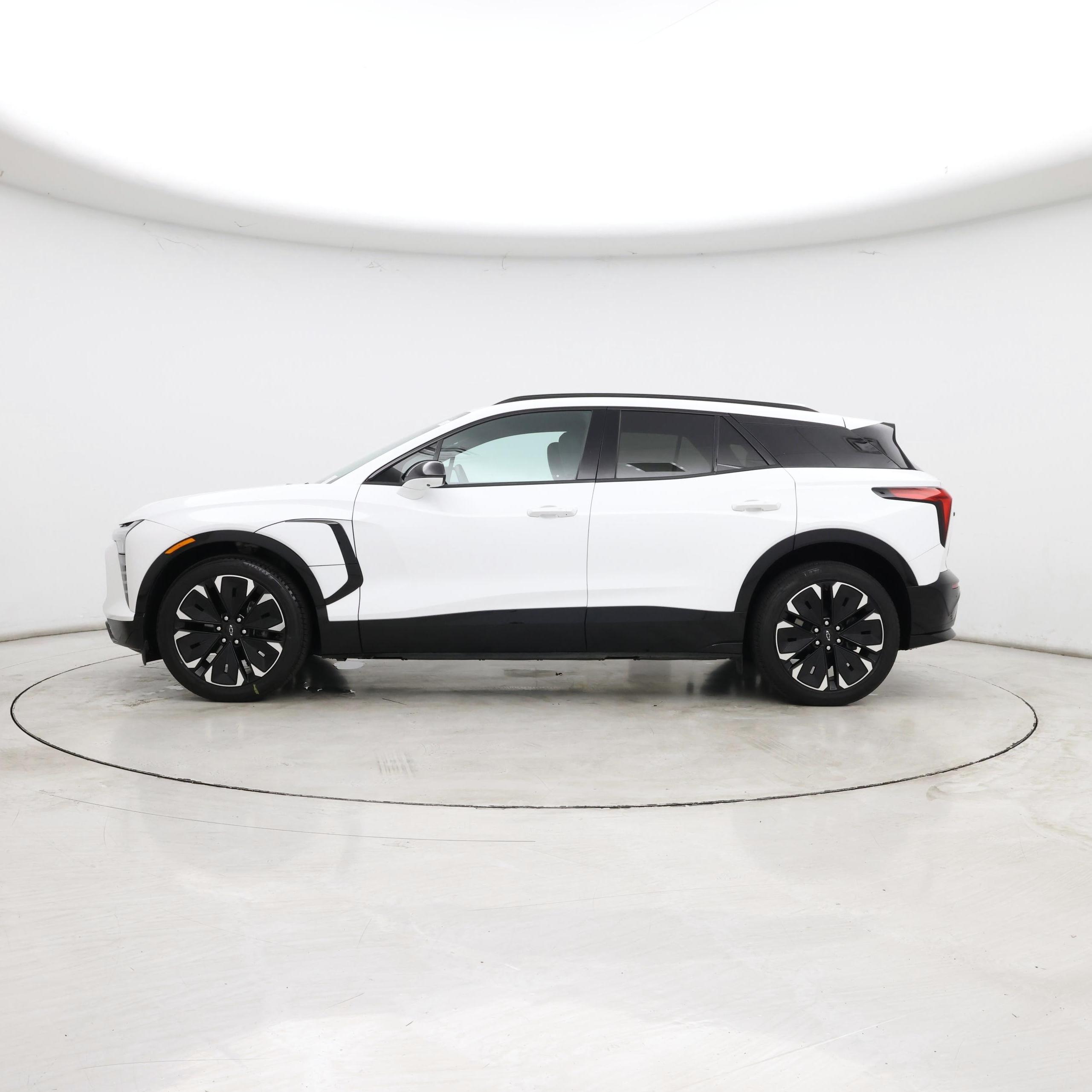 Thumbnail: 2024 Chevrolet Blazer EV - 3