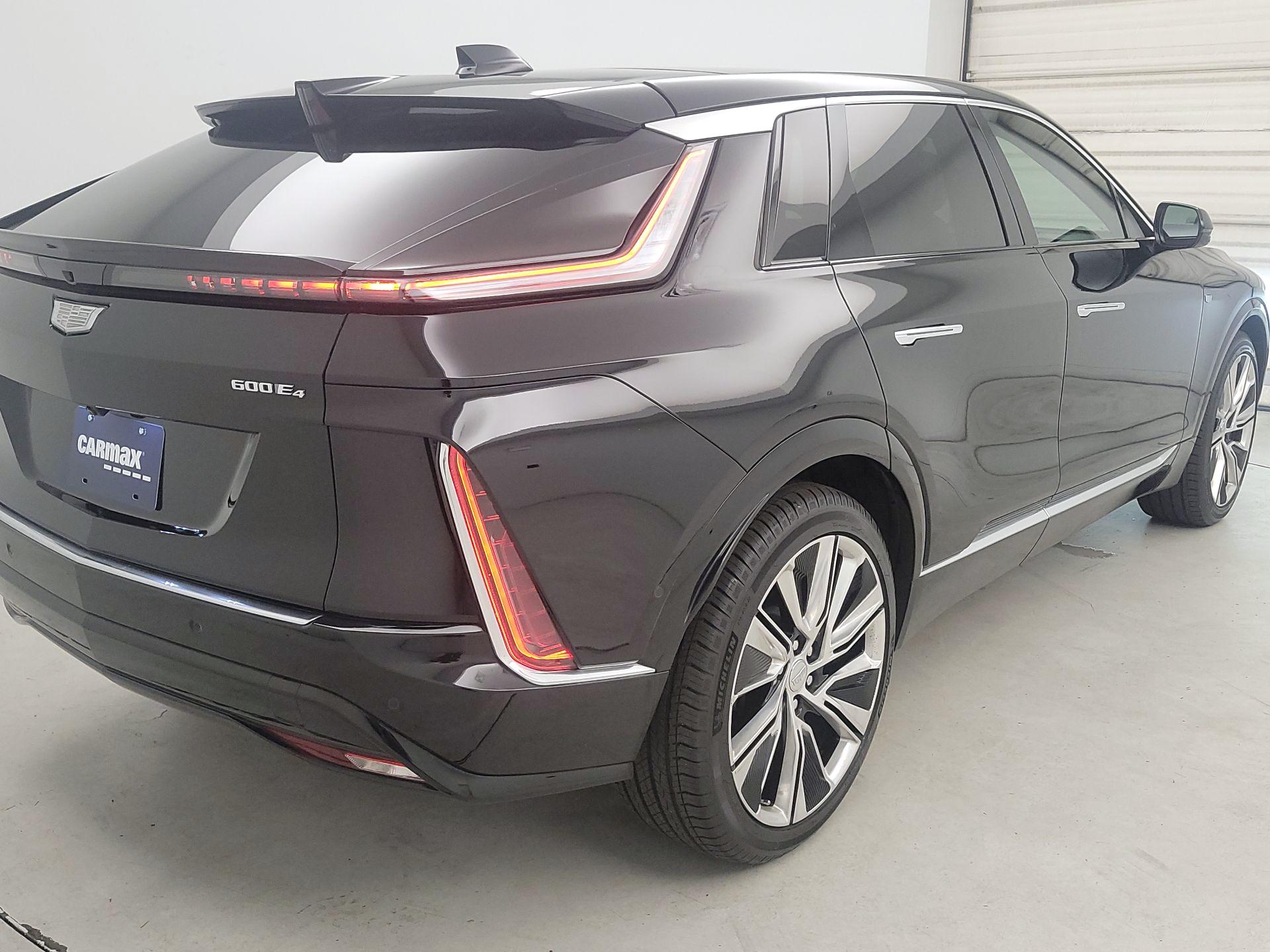 Thumbnail: 2024 Cadillac Lyriq - 5