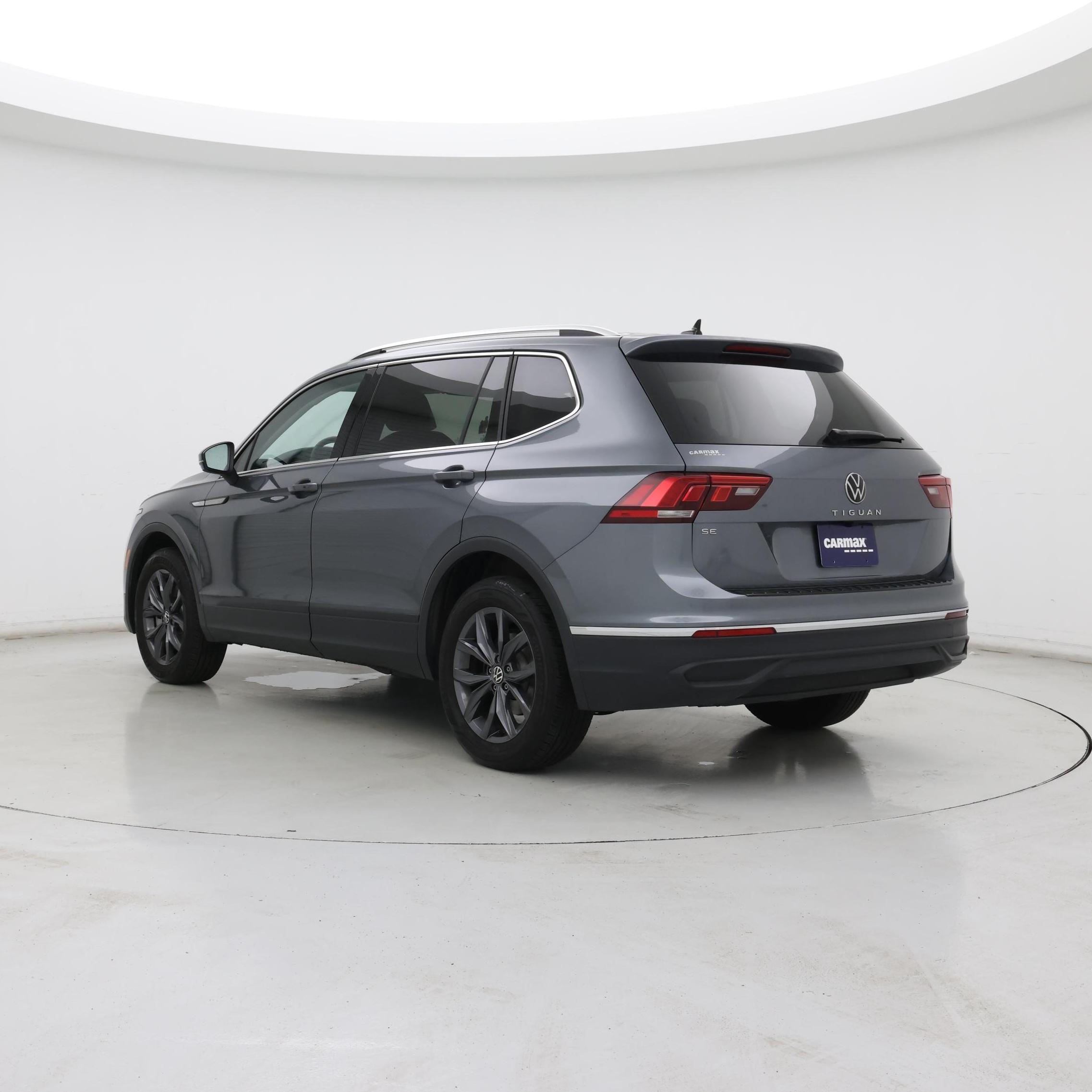 Thumbnail: 2023 Volkswagen Tiguan - 2