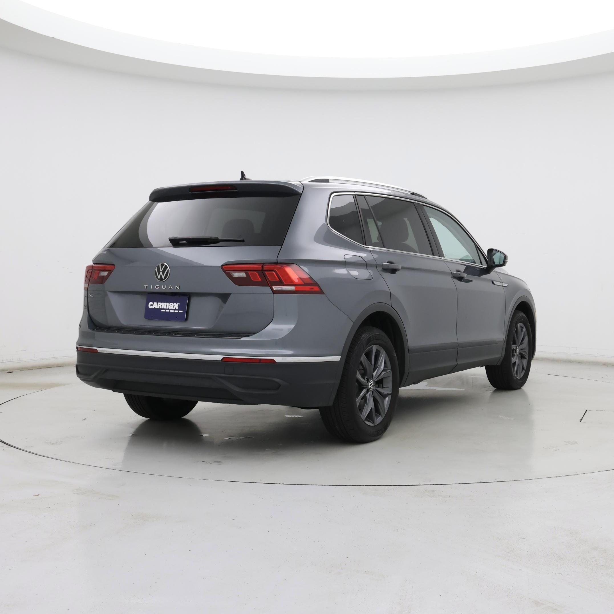 Thumbnail: 2023 Volkswagen Tiguan - 8