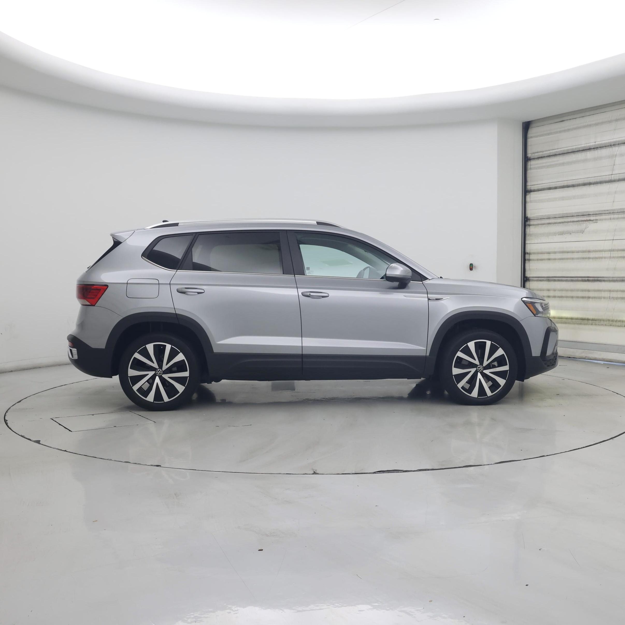 Thumbnail: 2023 Volkswagen Taos - 7