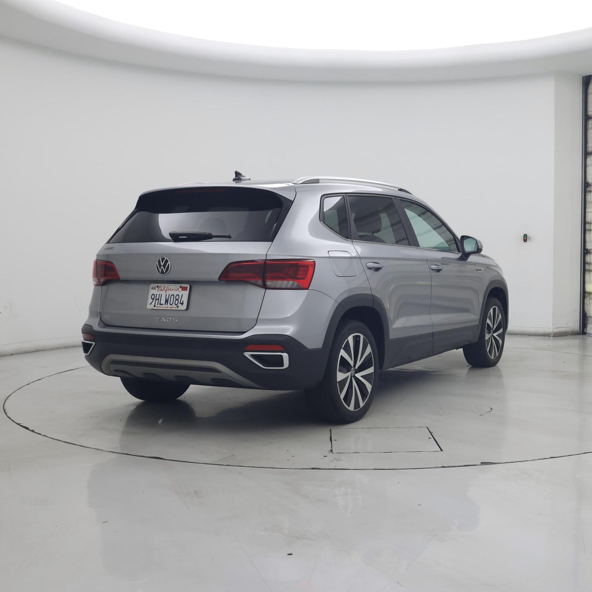 Thumbnail: 2023 Volkswagen Taos - 8