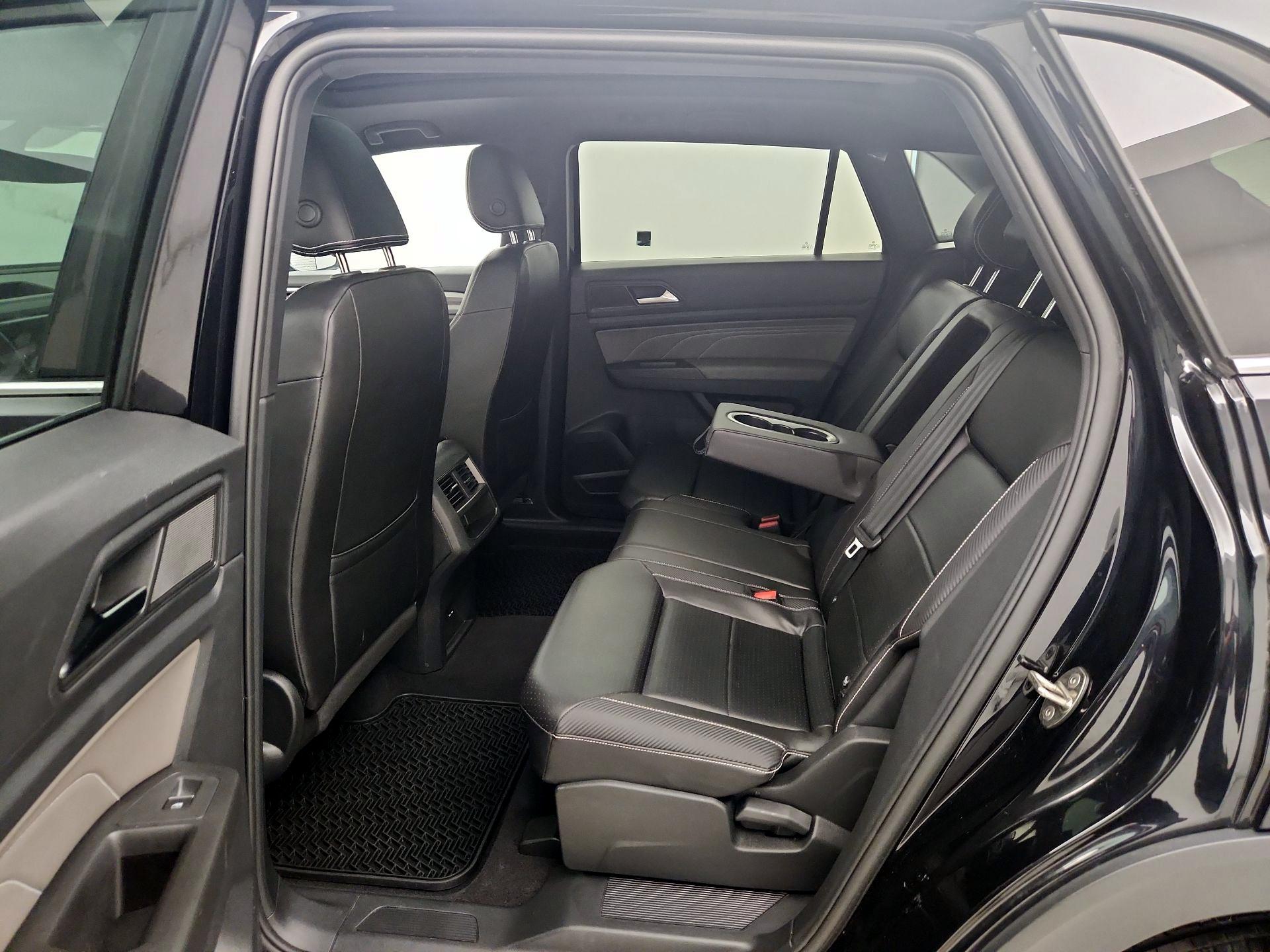 Thumbnail: 2023 Volkswagen Atlas - 18