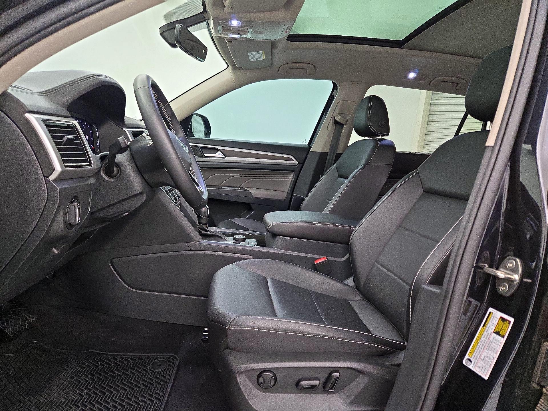 Thumbnail: 2023 Volkswagen Atlas - 11