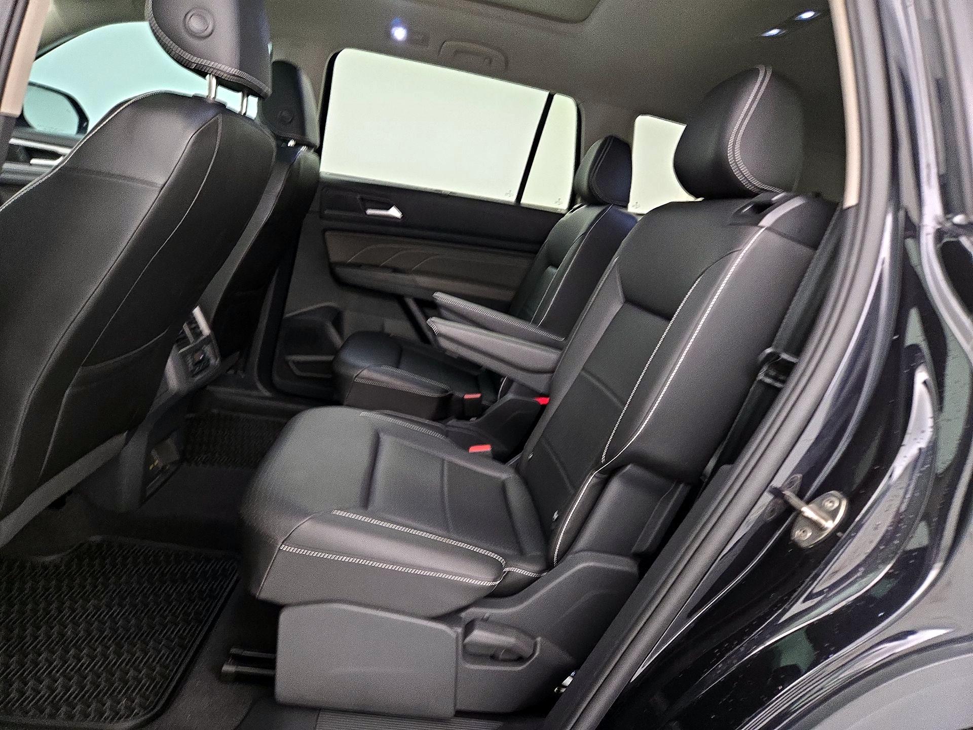 Thumbnail: 2023 Volkswagen Atlas - 20