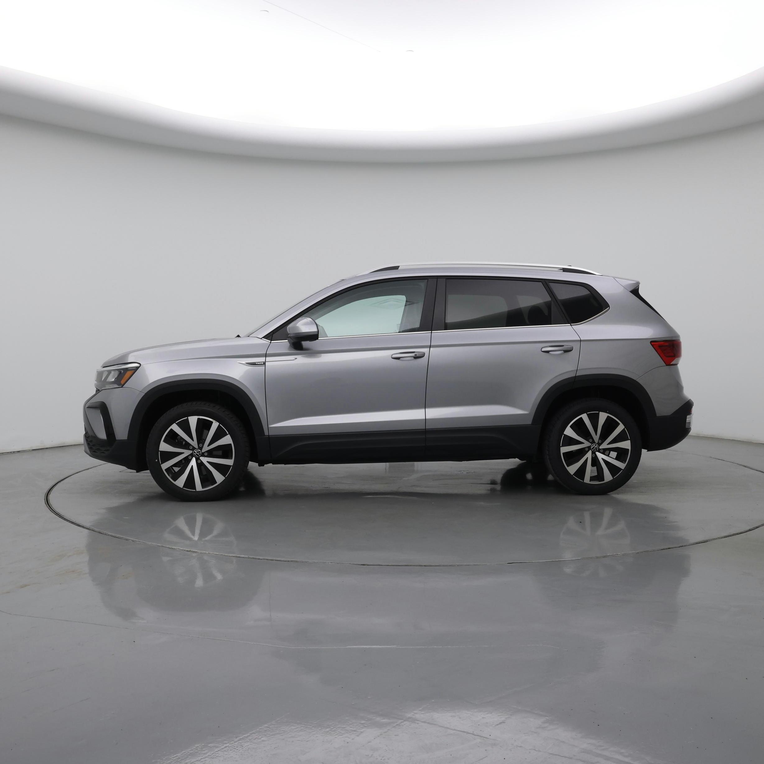 Thumbnail: 2023 Volkswagen Taos - 3