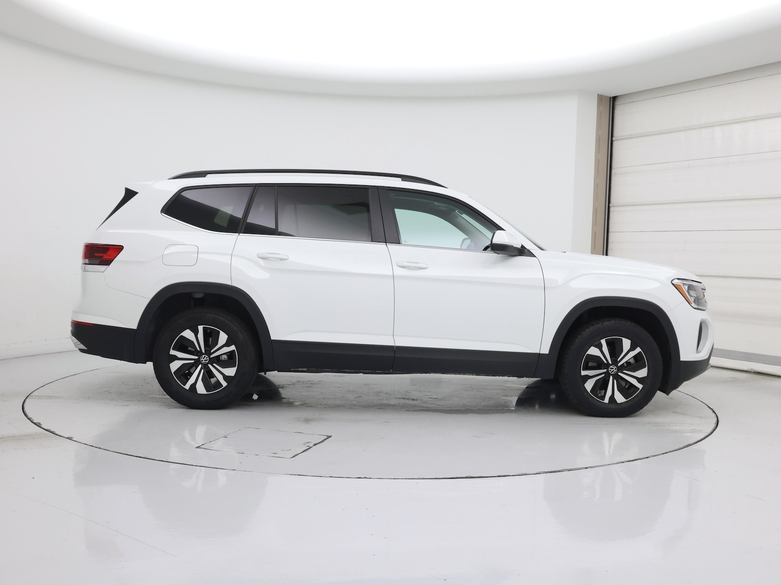 2025 Volkswagen Atlas SE - Photo 8