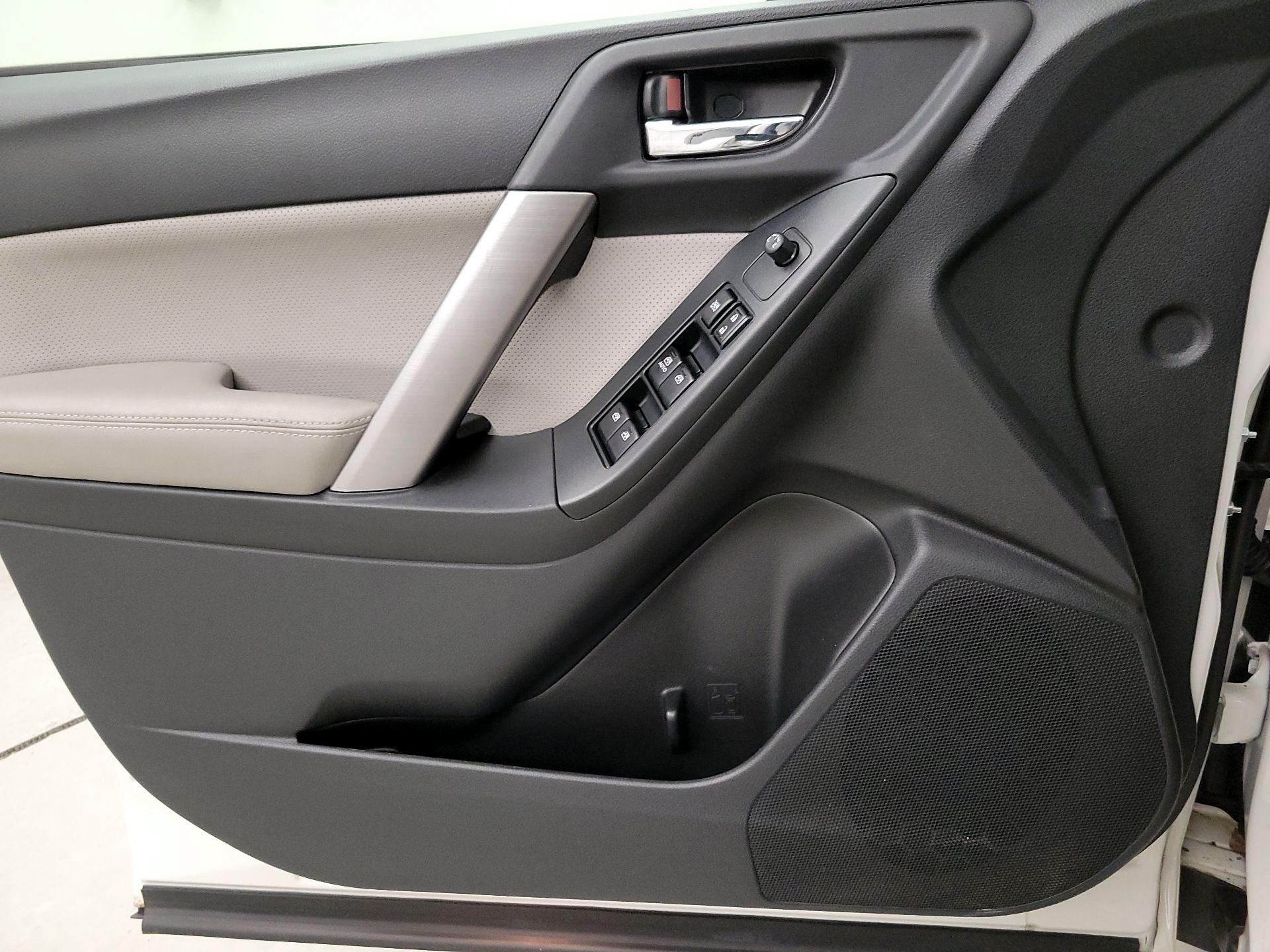 Thumbnail: 2015 Subaru Forester - 12