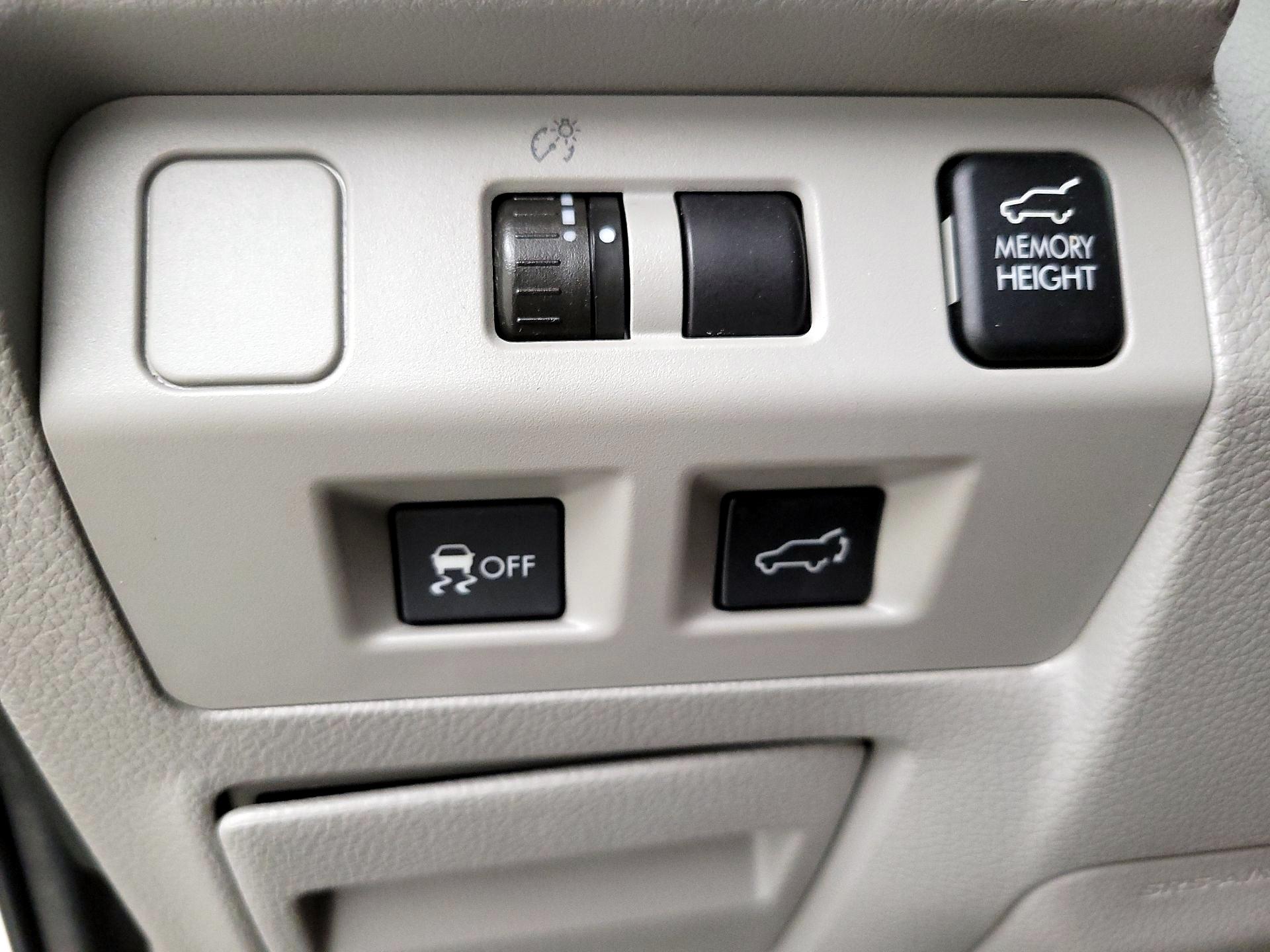 Thumbnail: 2015 Subaru Forester - 13