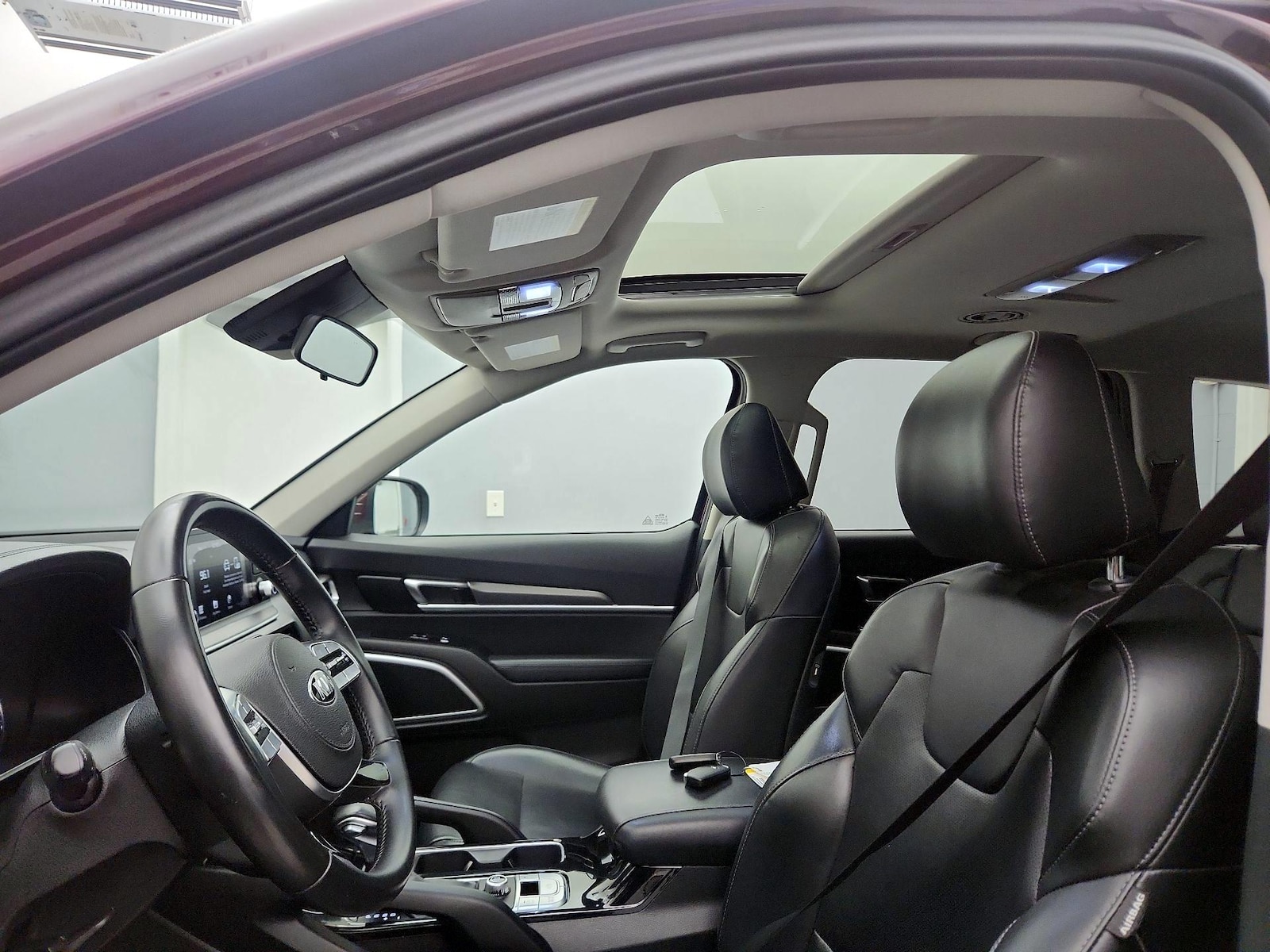 Sunroof(s) & Overhead Airbags