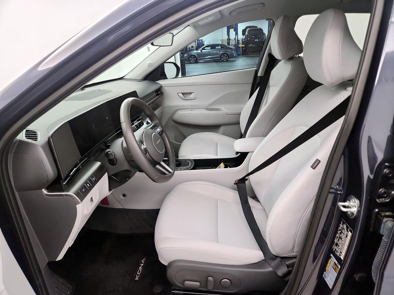 Power Seat(s) & Side Airbags