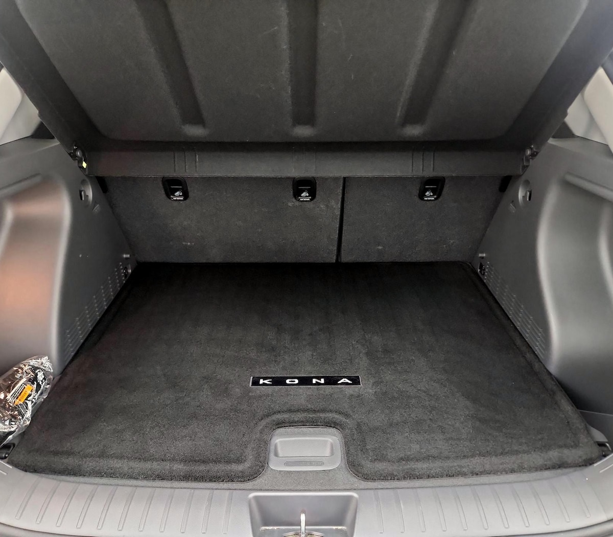 Trunk/Cargo (Seats Up)