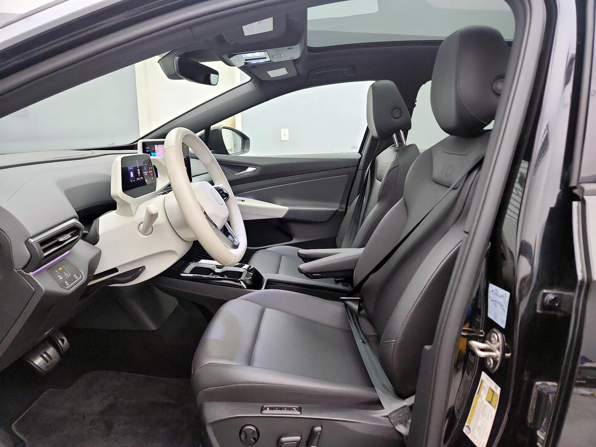 Thumbnail: 2021 Volkswagen ID.4 - 11