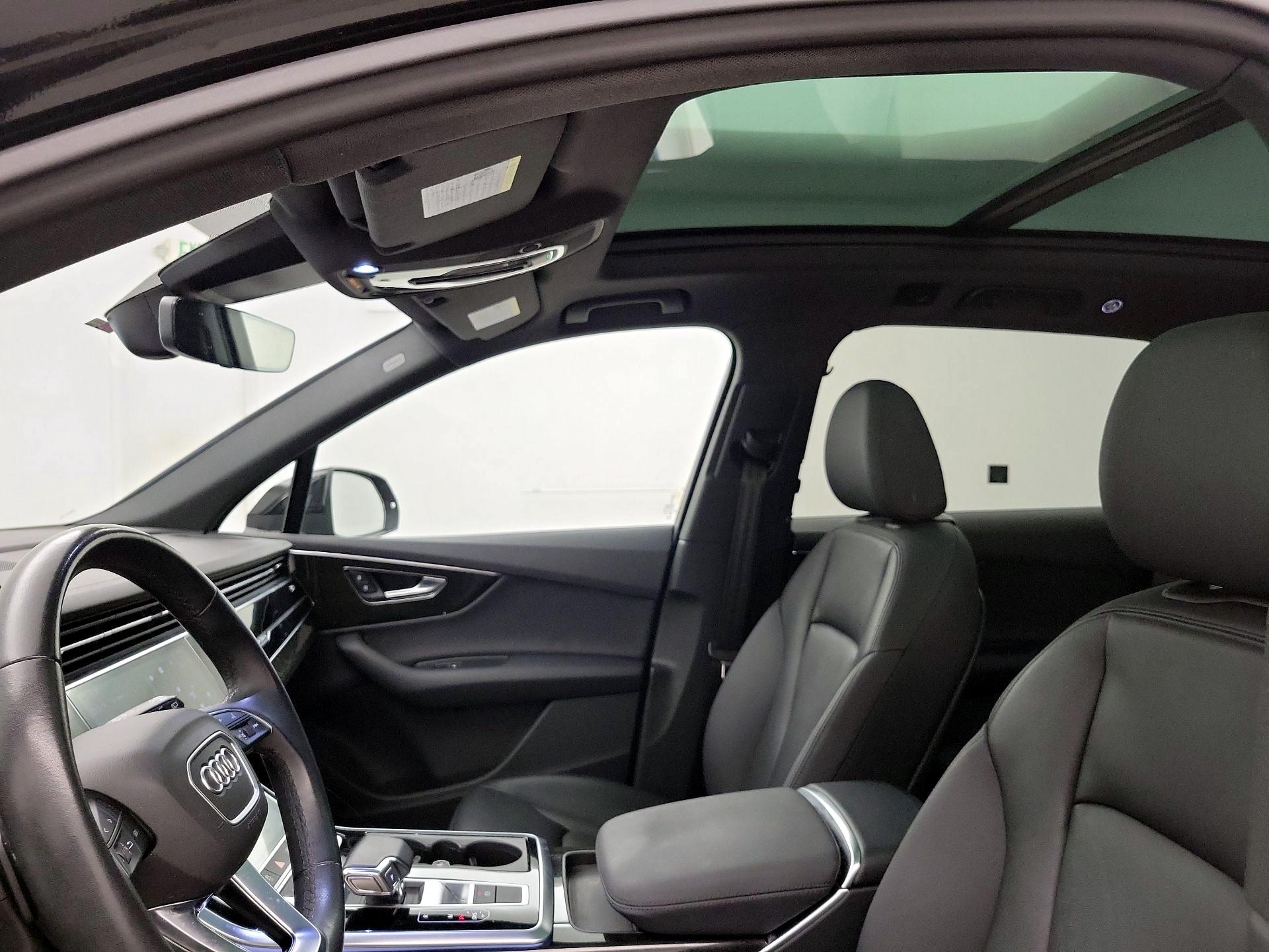 Thumbnail: 2023 Audi Q7 - 20