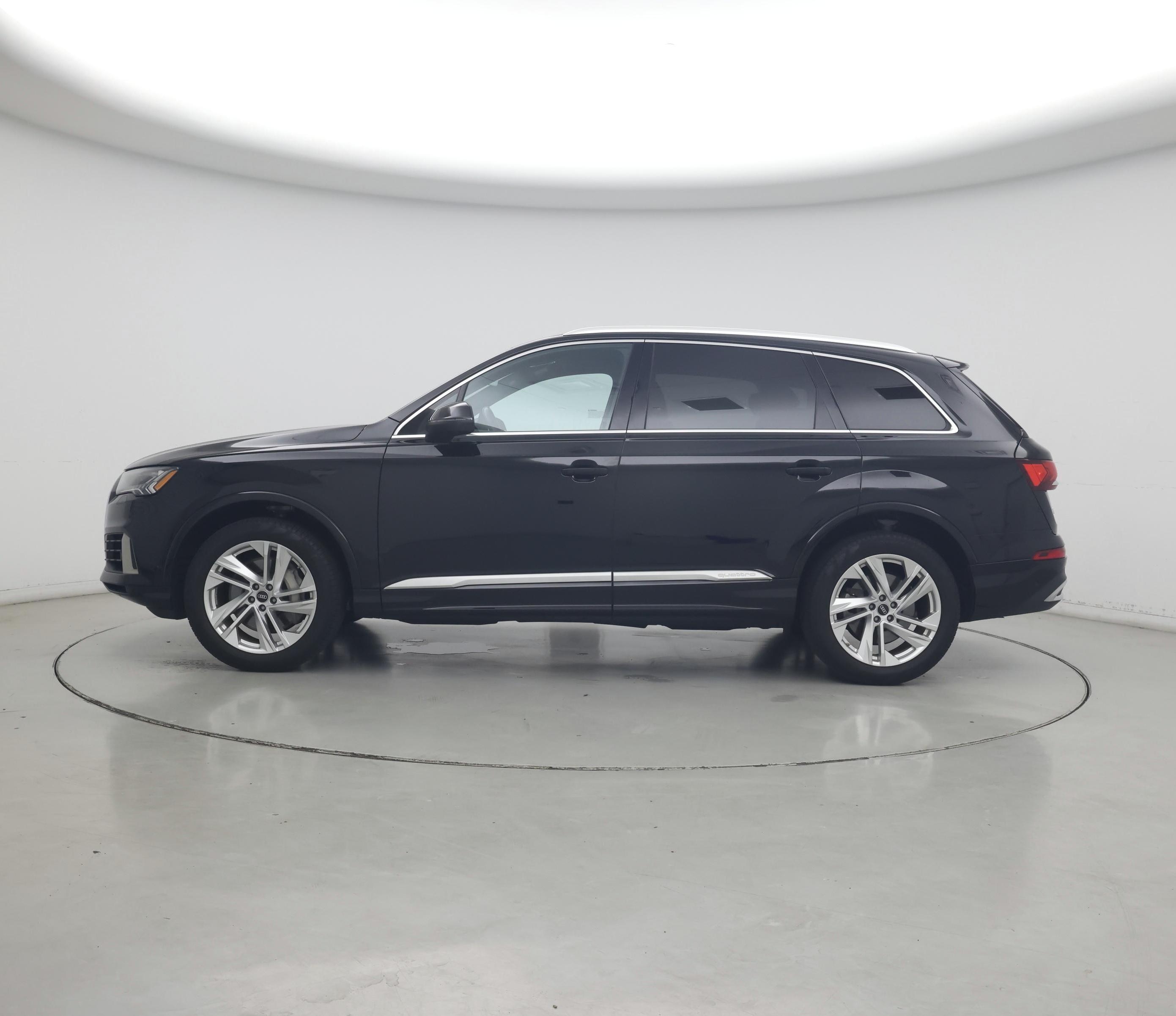 Thumbnail: 2023 Audi Q7 - 3