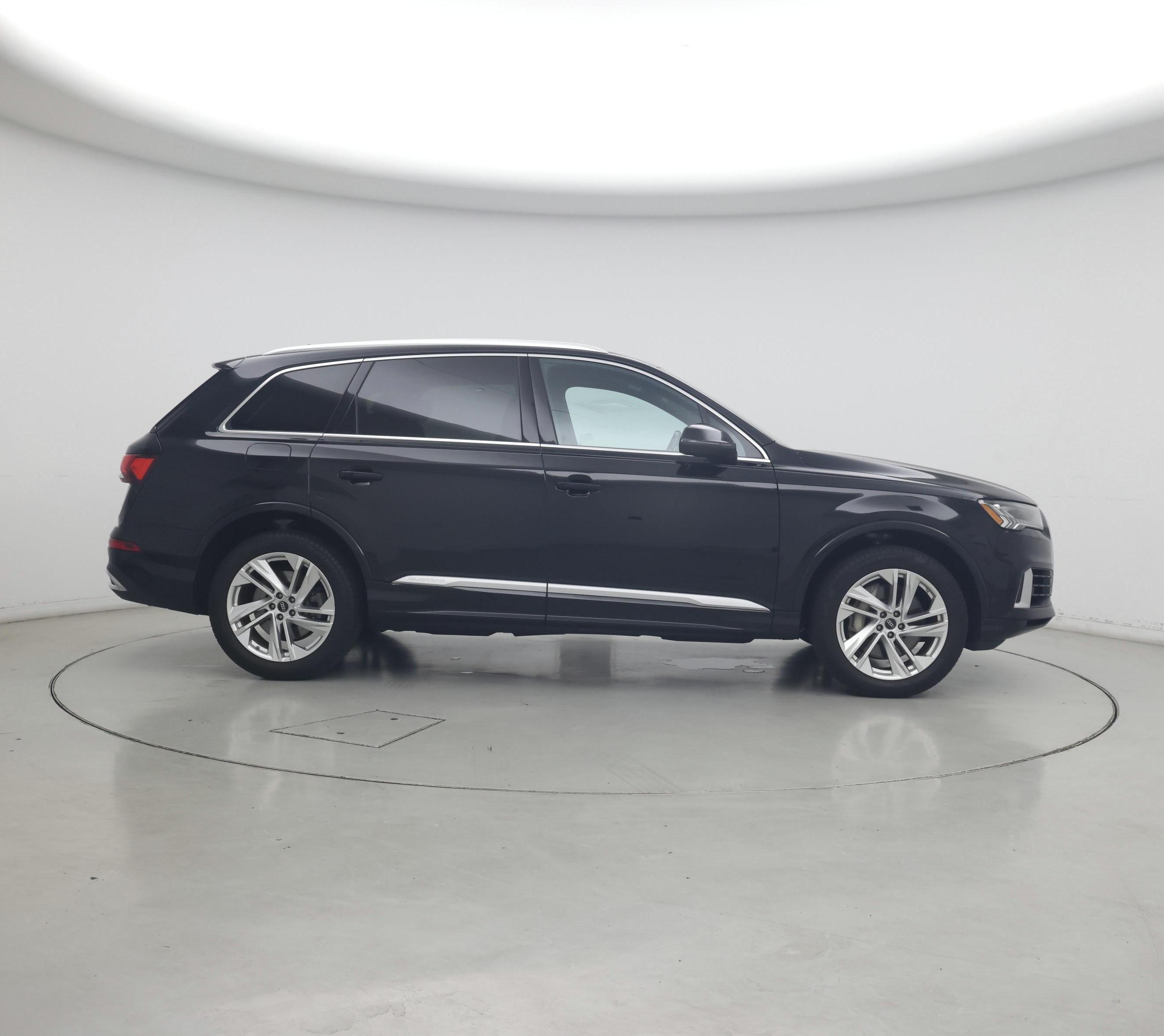 Thumbnail: 2023 Audi Q7 - 7