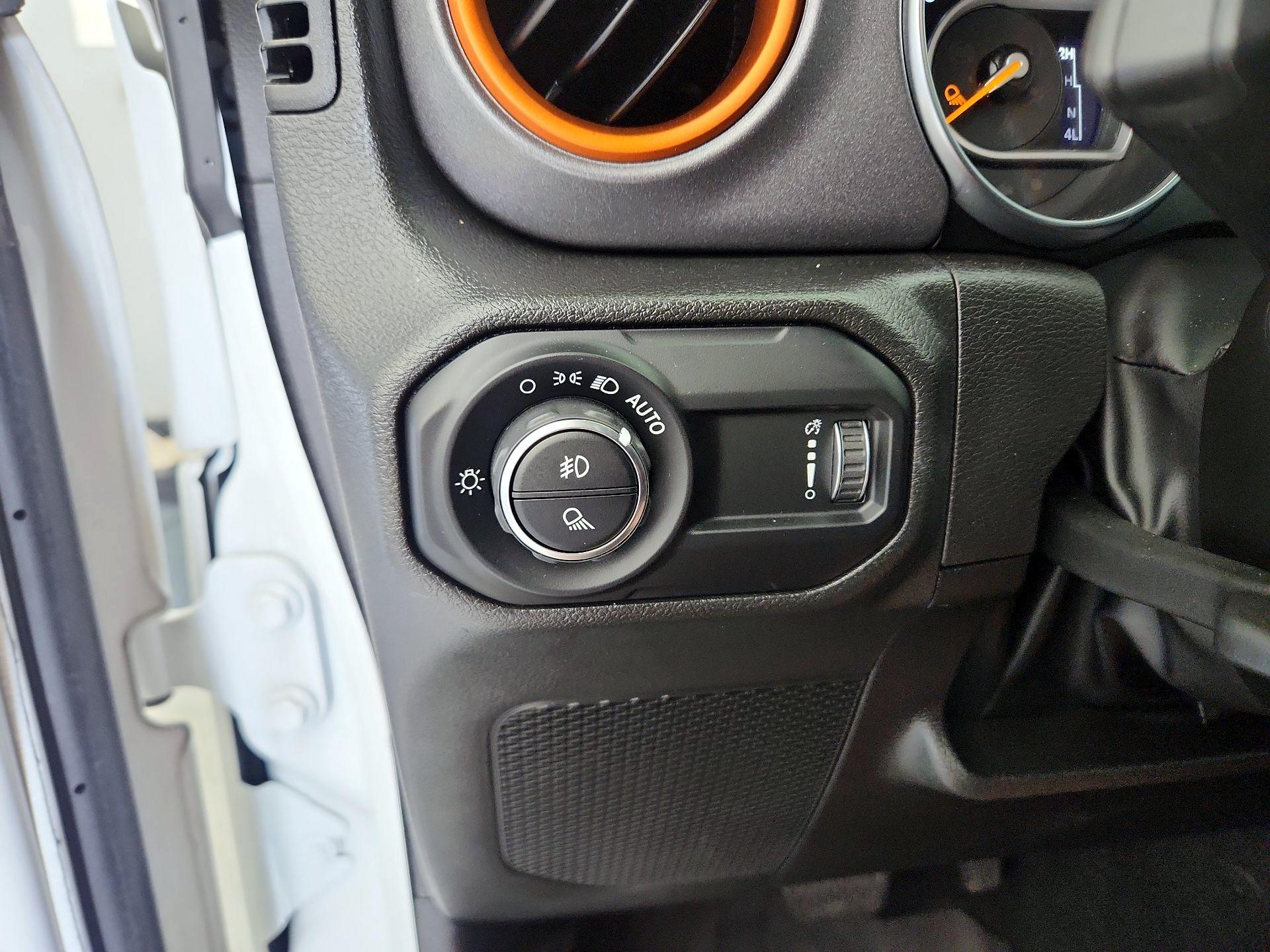 Thumbnail: 2023 Jeep Gladiator - 13