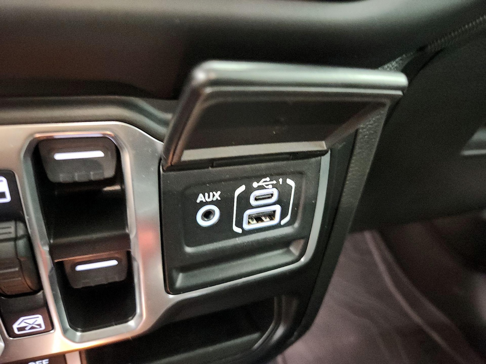 2023 Jeep Gladiator Mojave - Photo 20