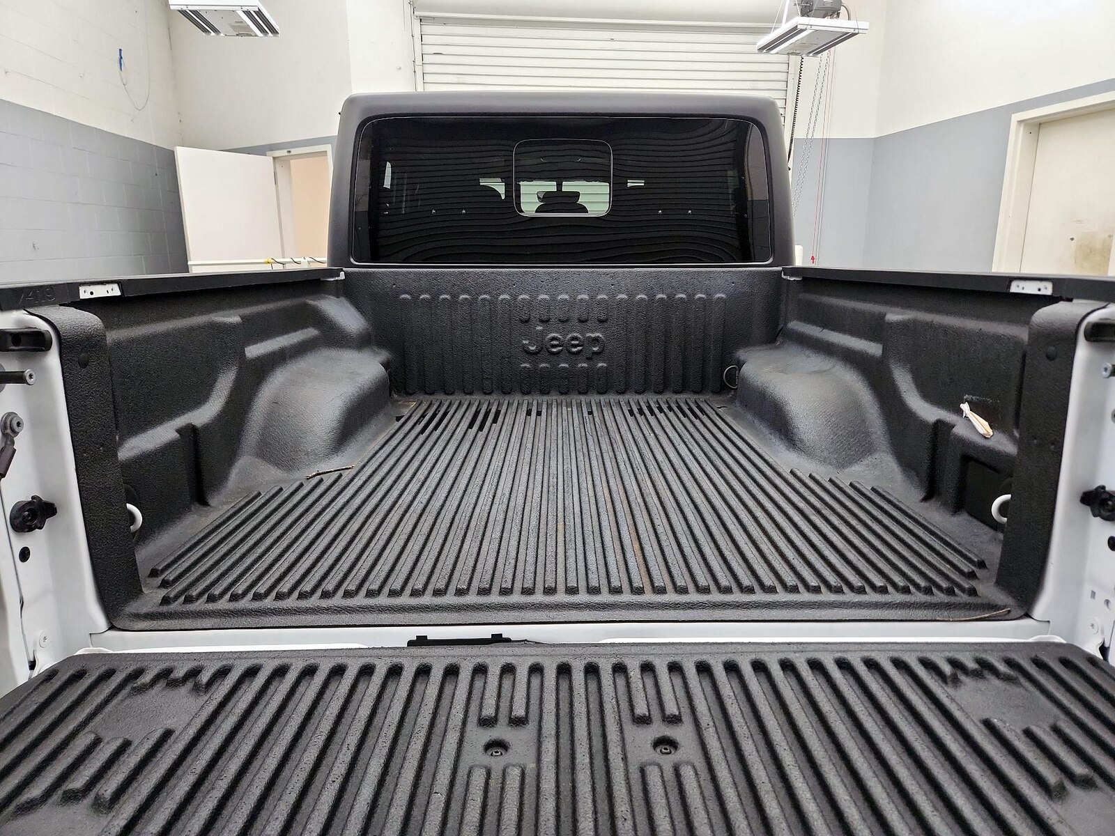 2023 Jeep Gladiator Mojave - Photo 22
