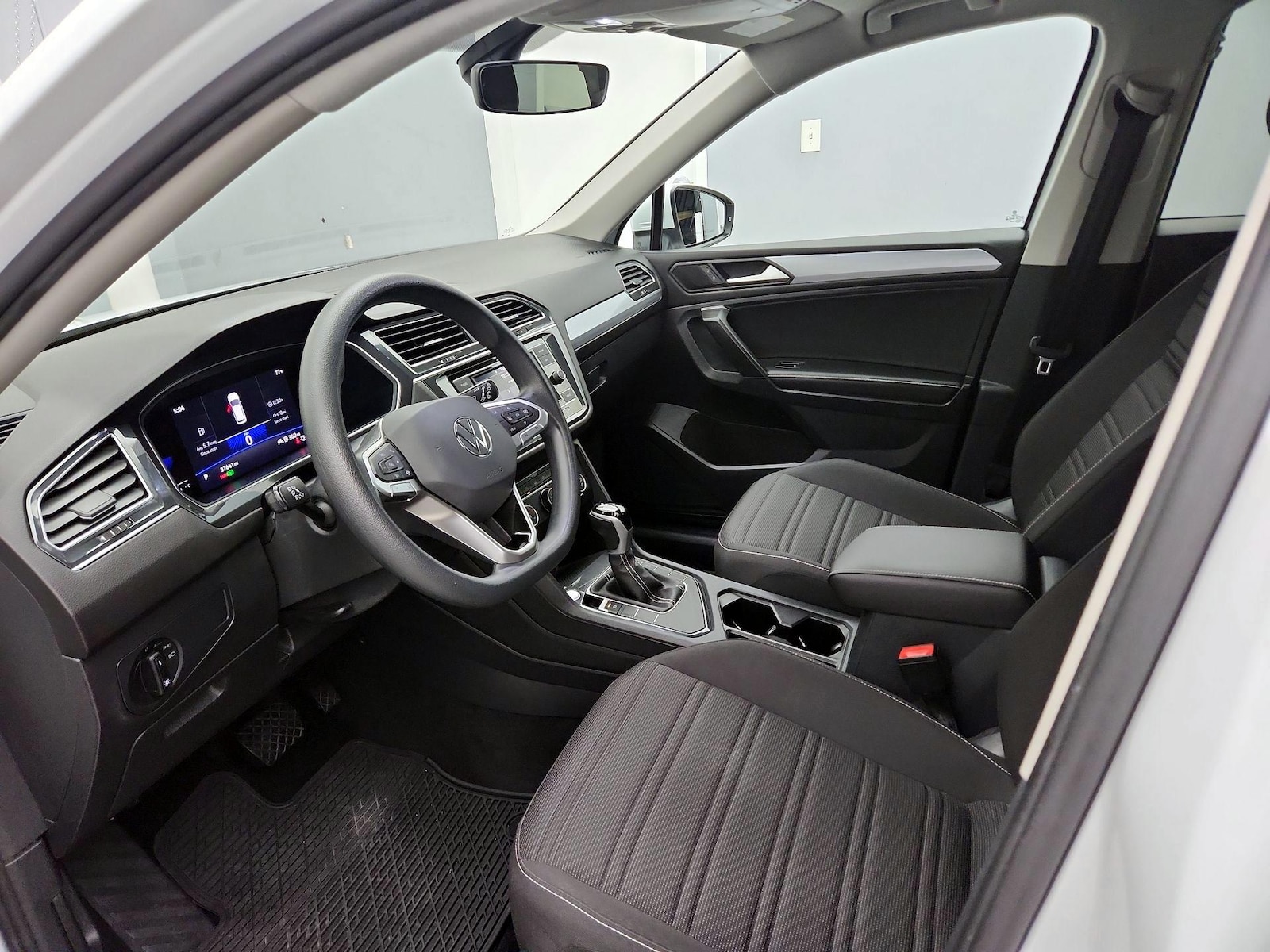 2023 Volkswagen Tiguan S - Photo 12