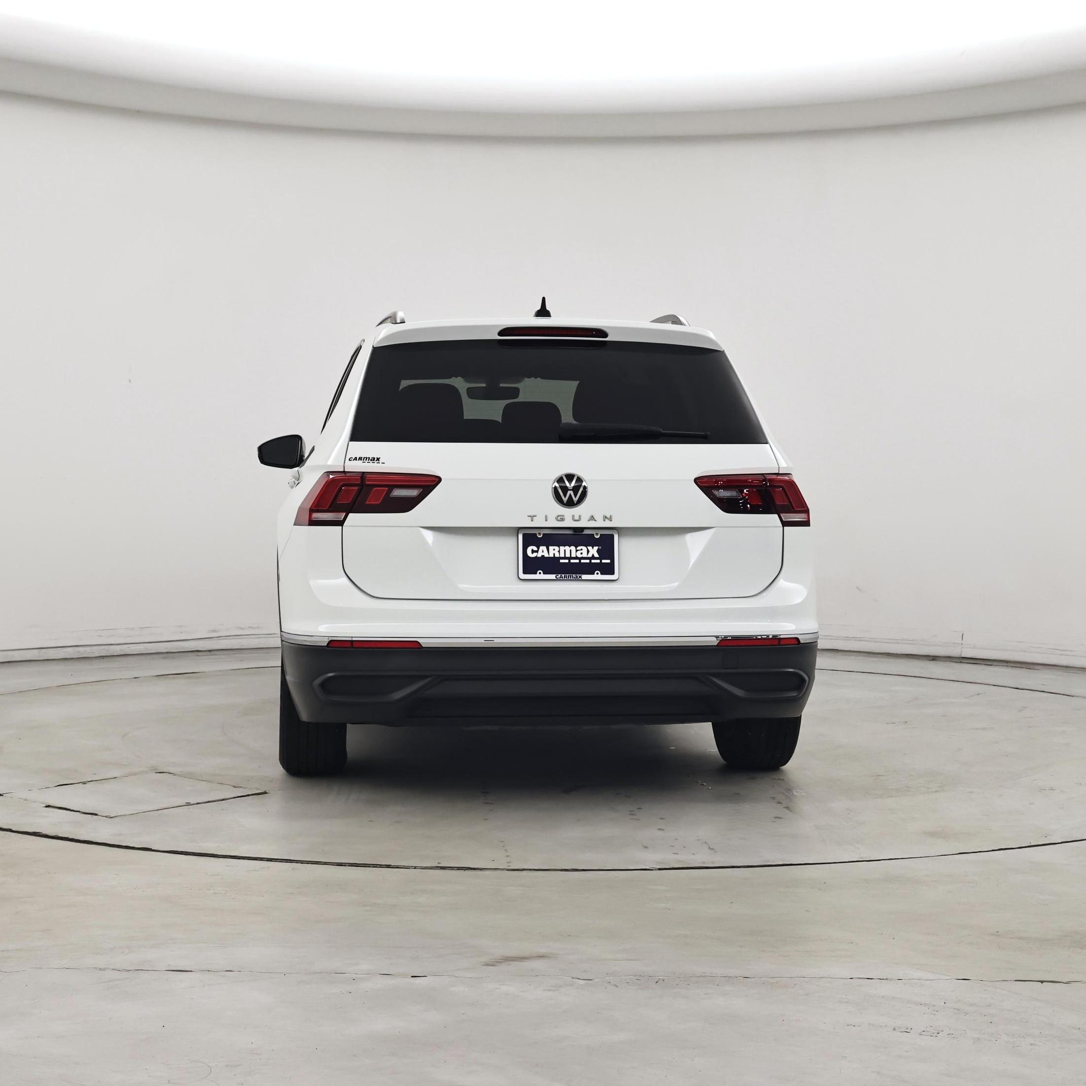 Thumbnail: 2023 Volkswagen Tiguan - 6