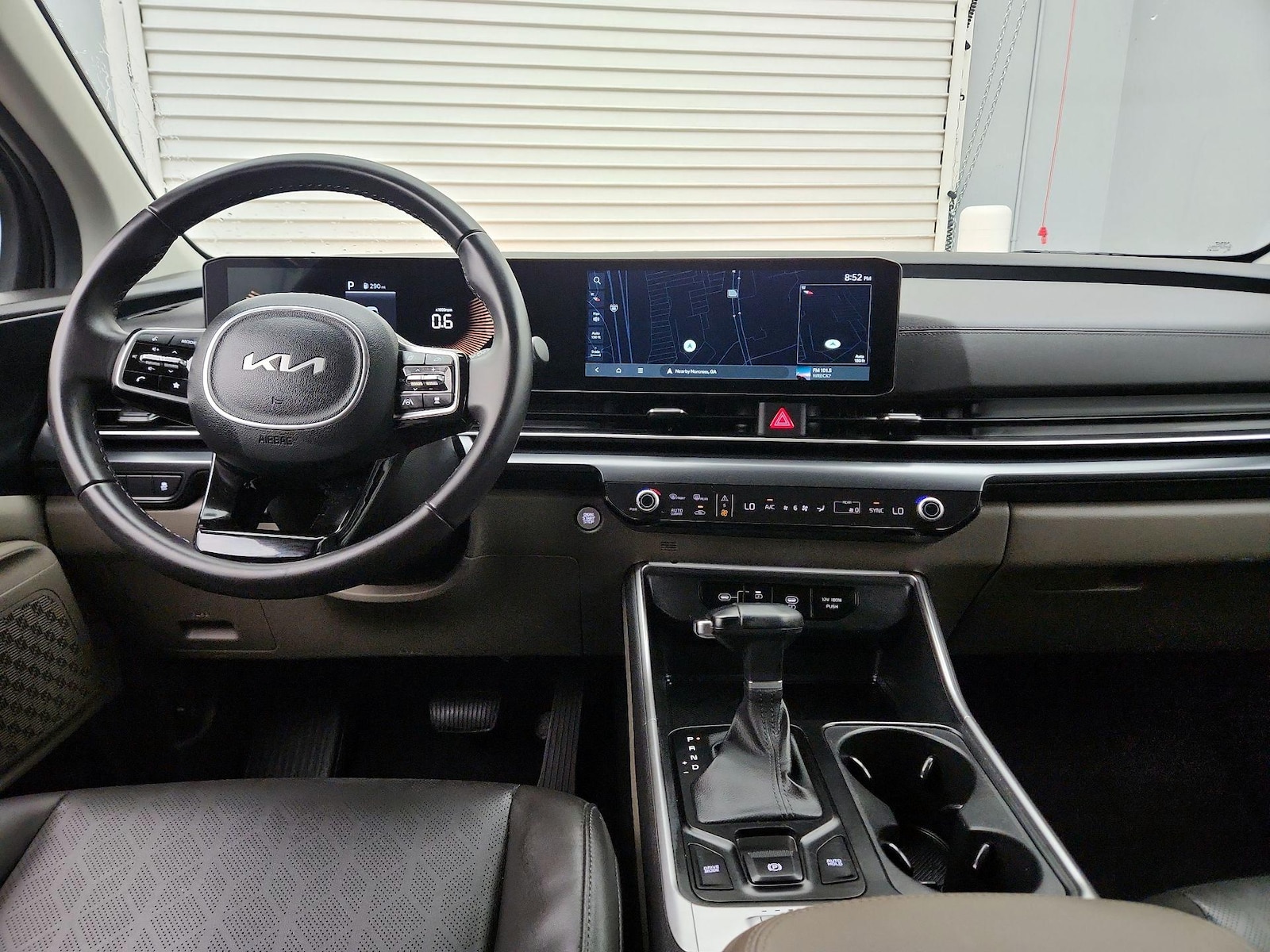 2026 Kia Carnival LXS - Photo 10