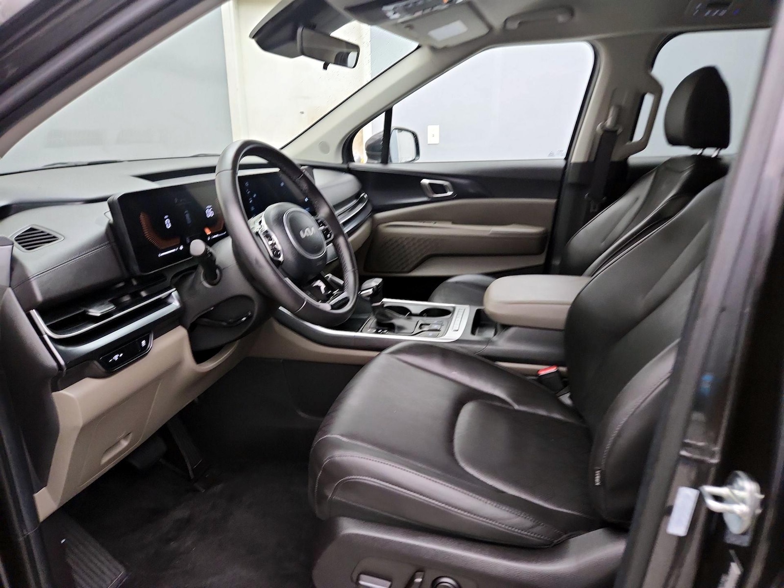 2026 Kia Carnival LXS - Photo 12