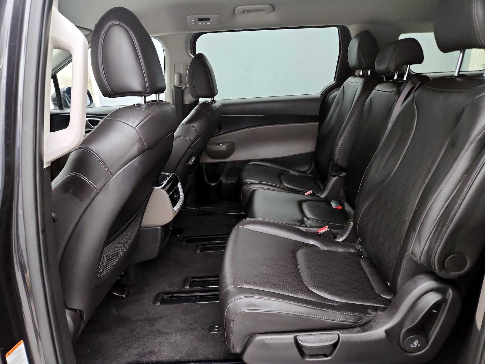 2026 Kia Carnival LXS - Photo 21
