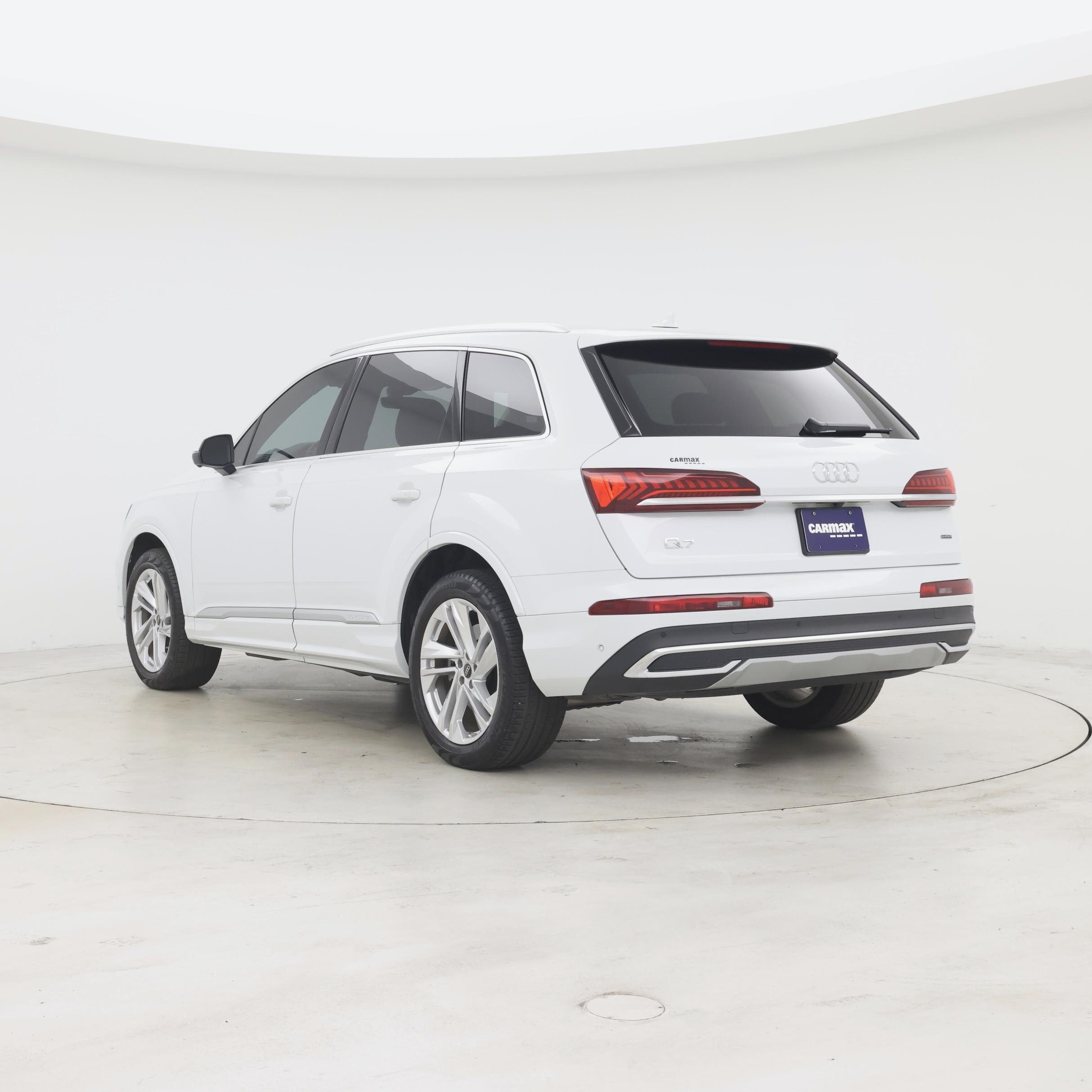 Thumbnail: 2023 Audi Q7 - 2