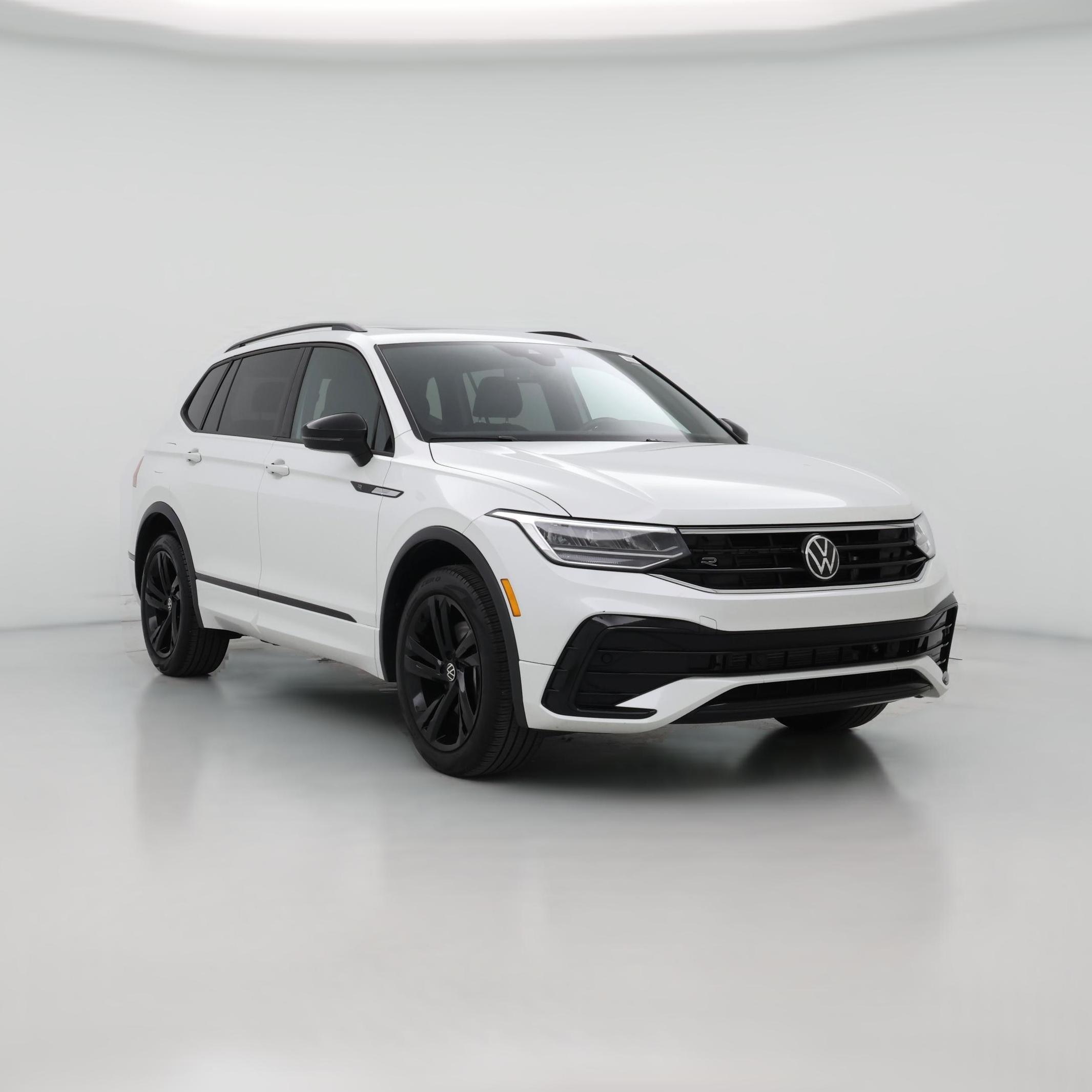 Thumbnail: 2023 Volkswagen Tiguan - 1