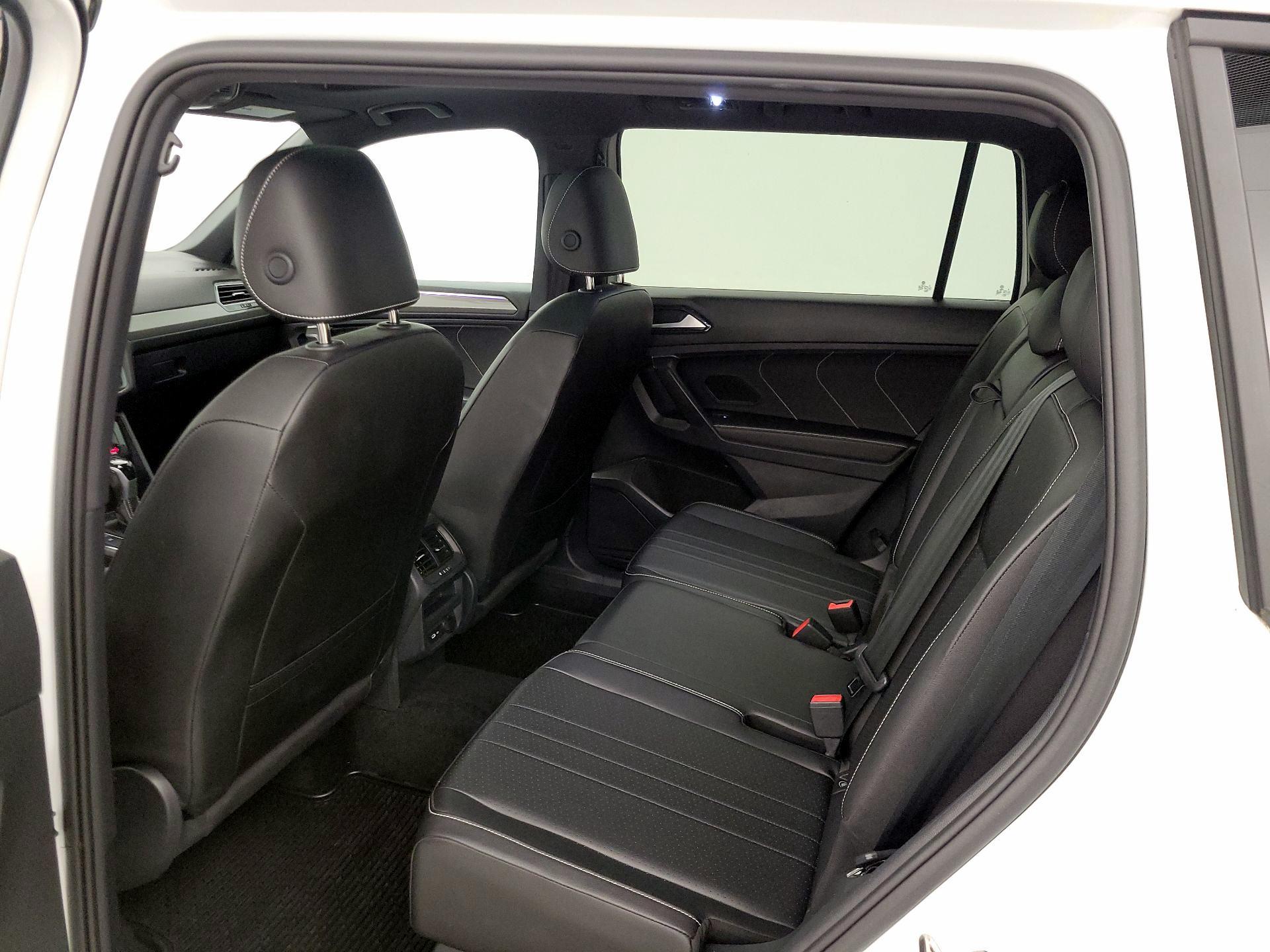 Thumbnail: 2023 Volkswagen Tiguan - 20
