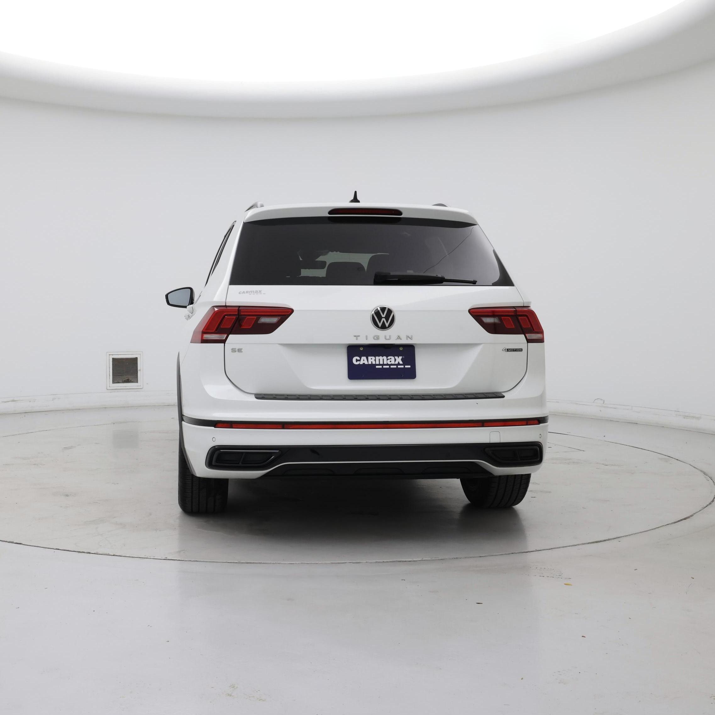 Thumbnail: 2023 Volkswagen Tiguan - 6