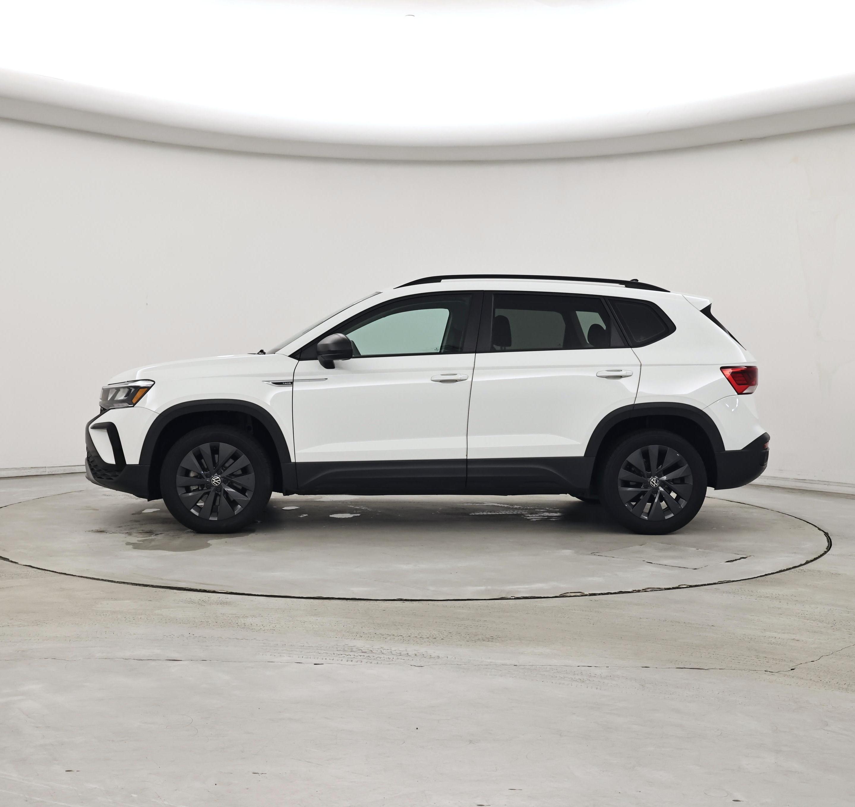 Thumbnail: 2023 Volkswagen Taos - 3
