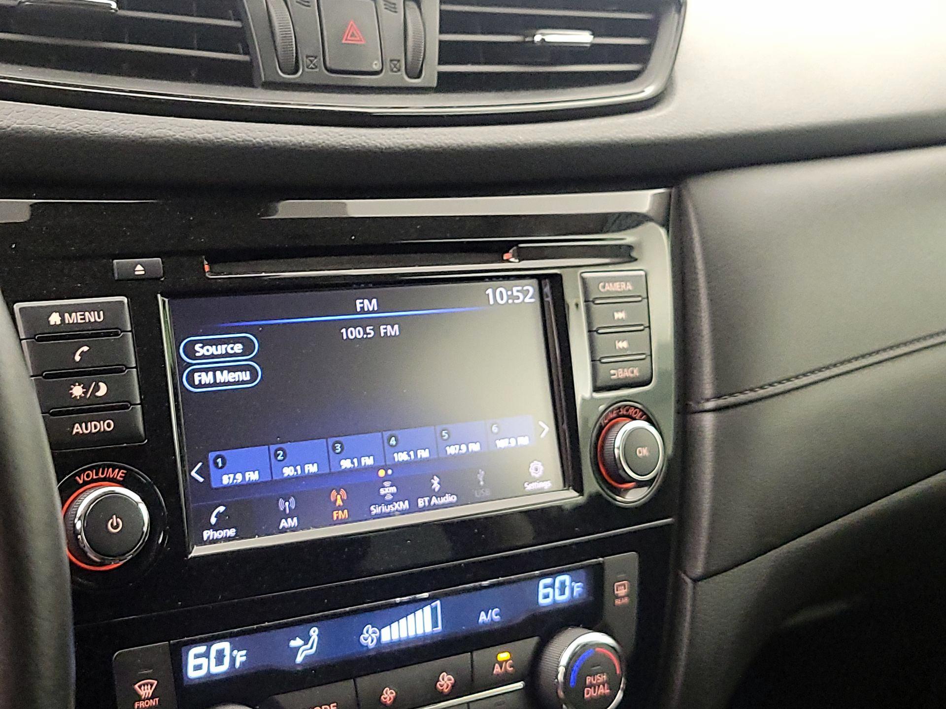 Thumbnail: 2019 Nissan Rogue - 15