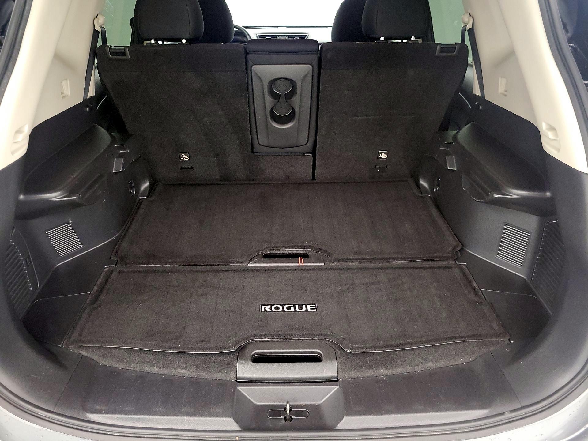 Thumbnail: 2019 Nissan Rogue - 20