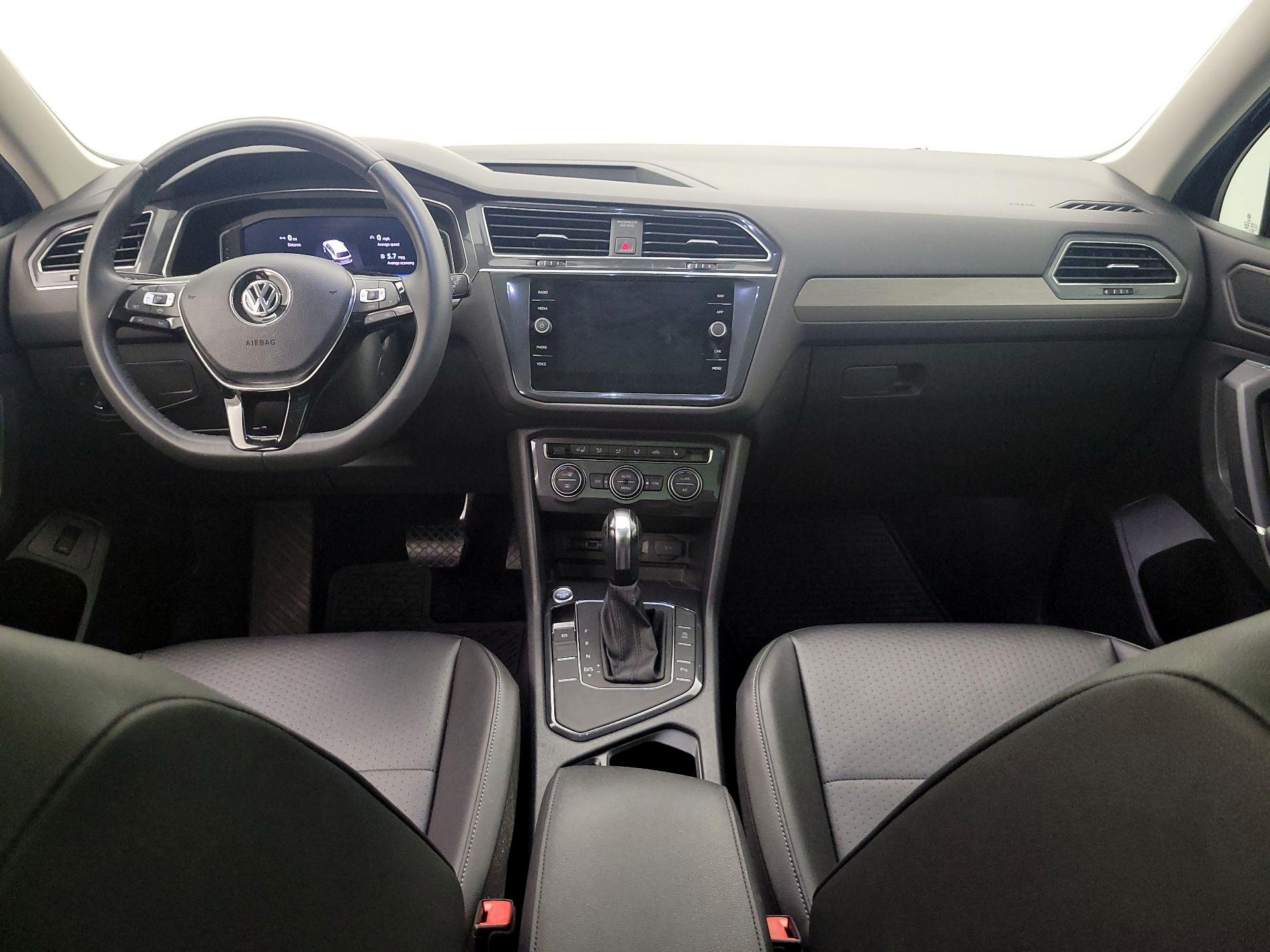 Thumbnail: 2020 Volkswagen Tiguan - 9
