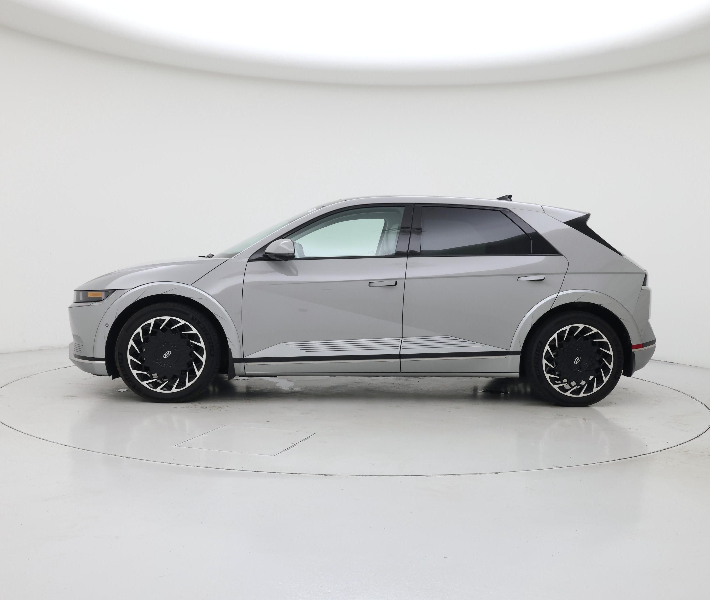 Thumbnail: 2024 Hyundai Ioniq 5 - 3