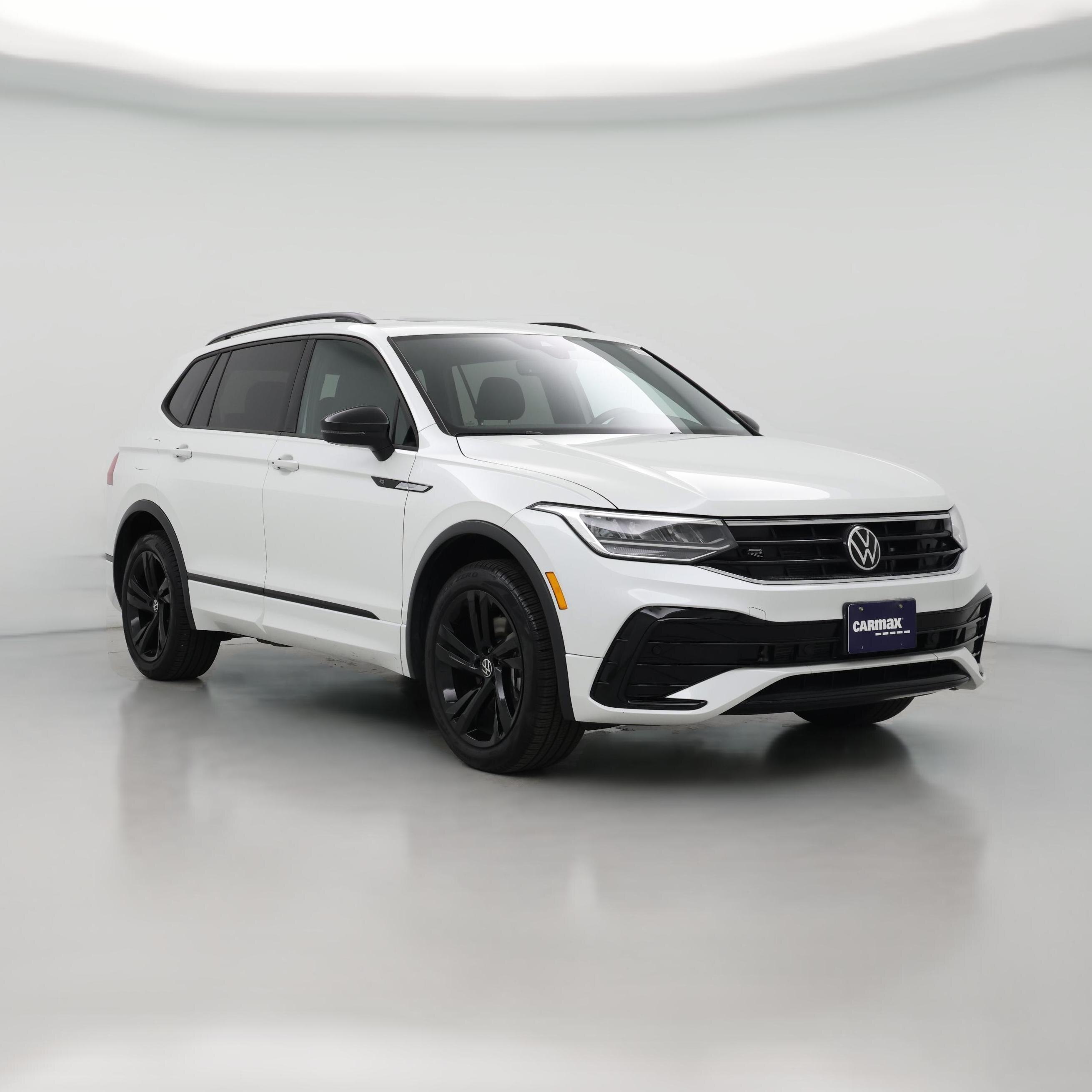 Thumbnail: 2023 Volkswagen Tiguan - 1