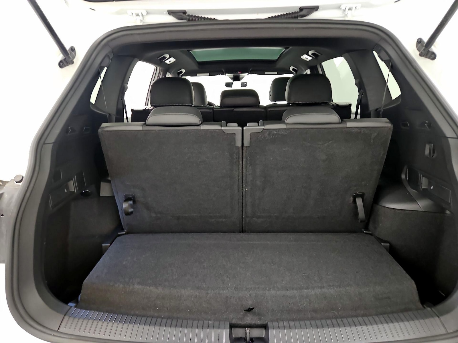 2023 Volkswagen Tiguan SE R-LINE BLACK - Photo 22