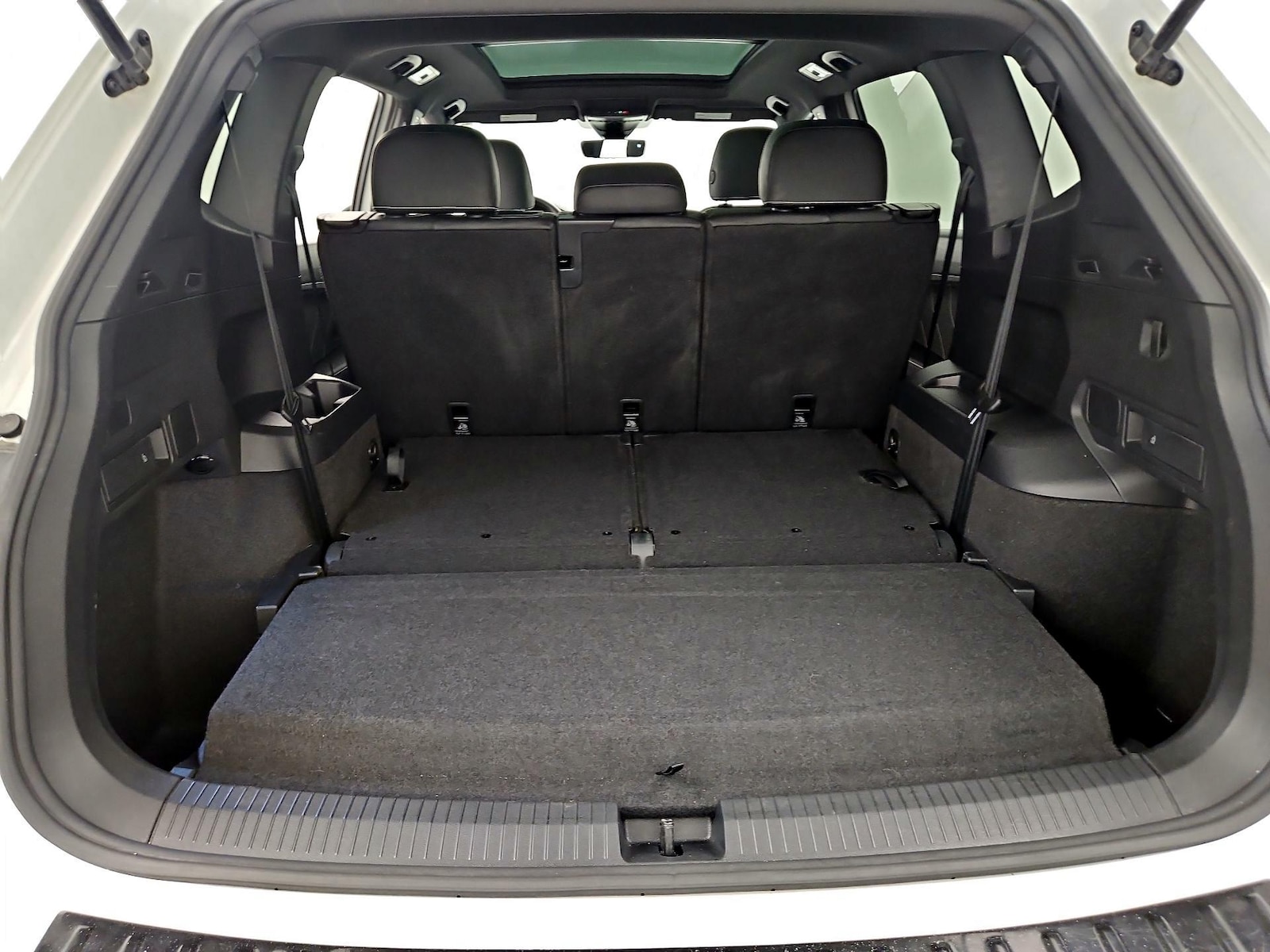2023 Volkswagen Tiguan SE R-LINE BLACK - Photo 23