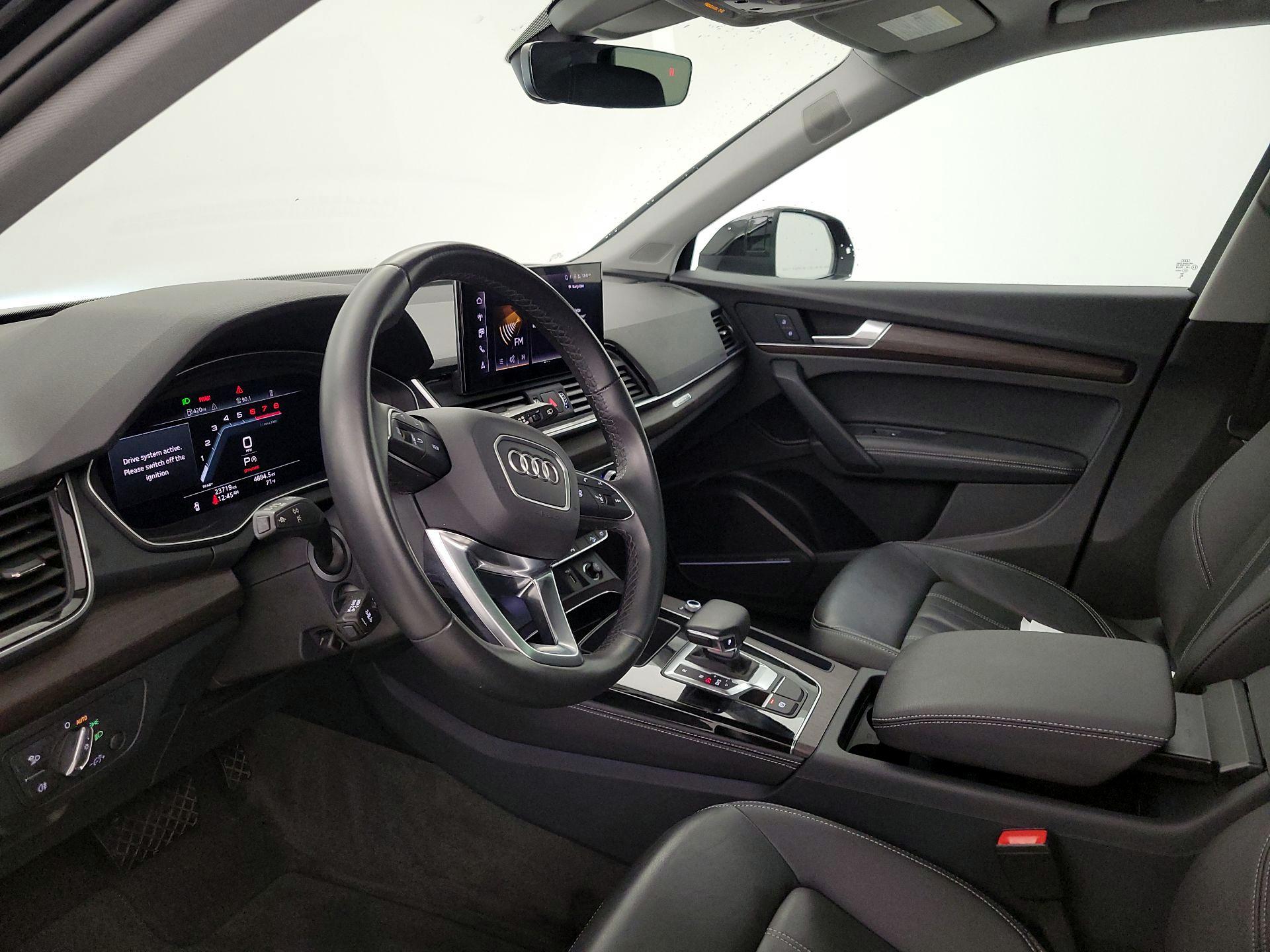Thumbnail: 2024 Audi Q5 - 11