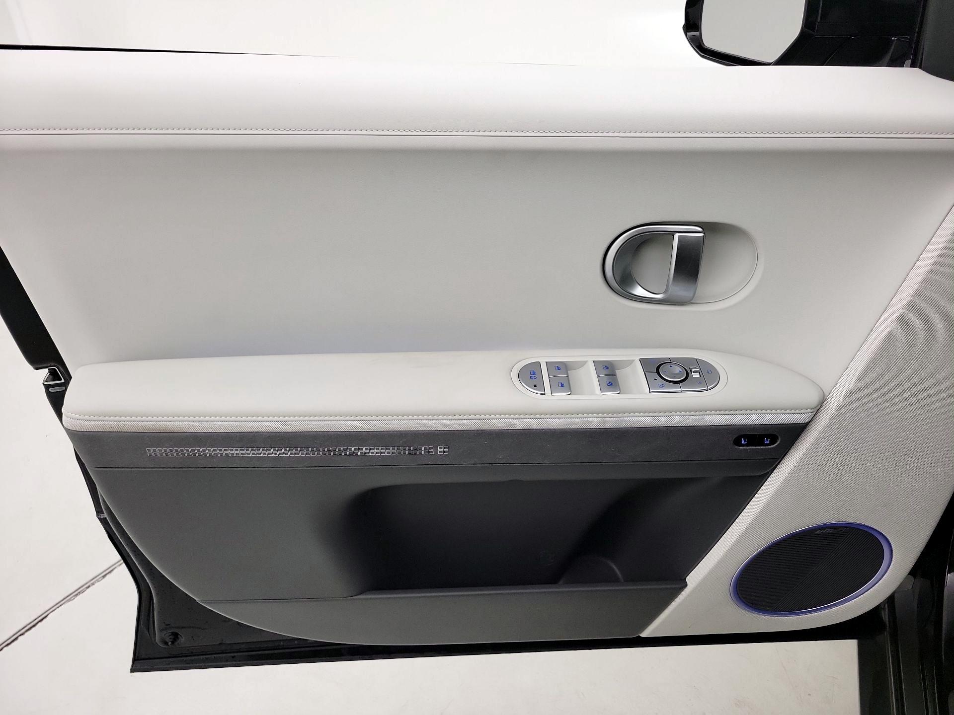 Thumbnail: 2024 Hyundai Ioniq 5 - 12
