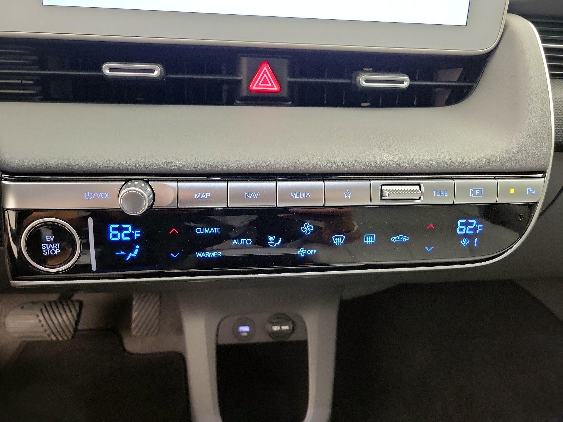 Thumbnail: 2024 Hyundai Ioniq 5 - 17
