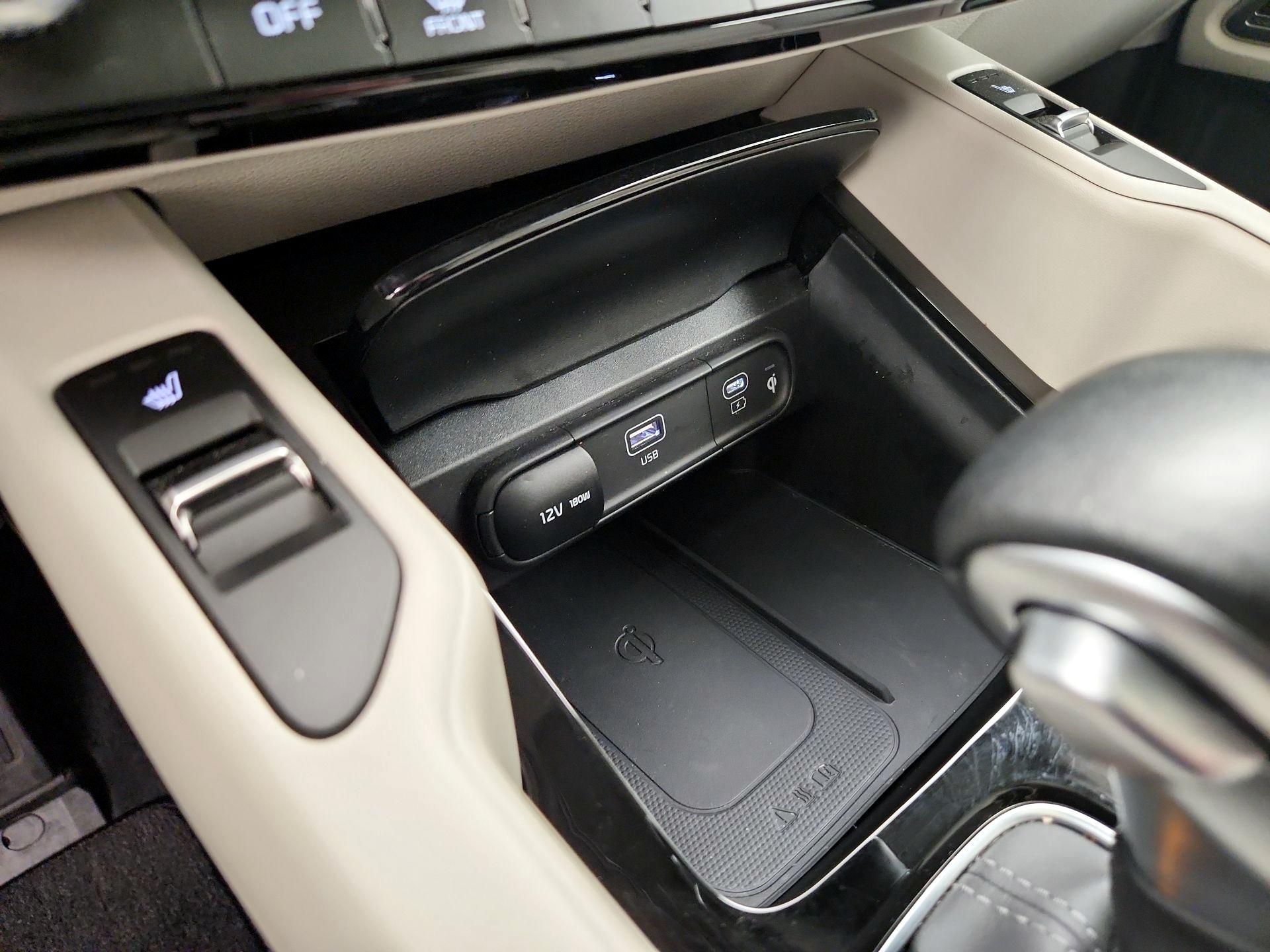Thumbnail: 2024 Kia Telluride - 19
