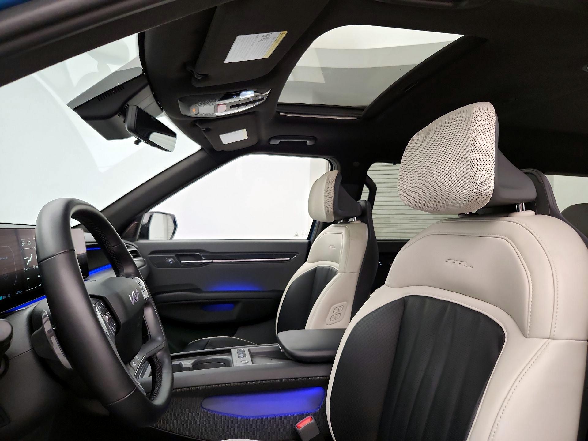 Thumbnail: 2024 Kia EV9 - 20