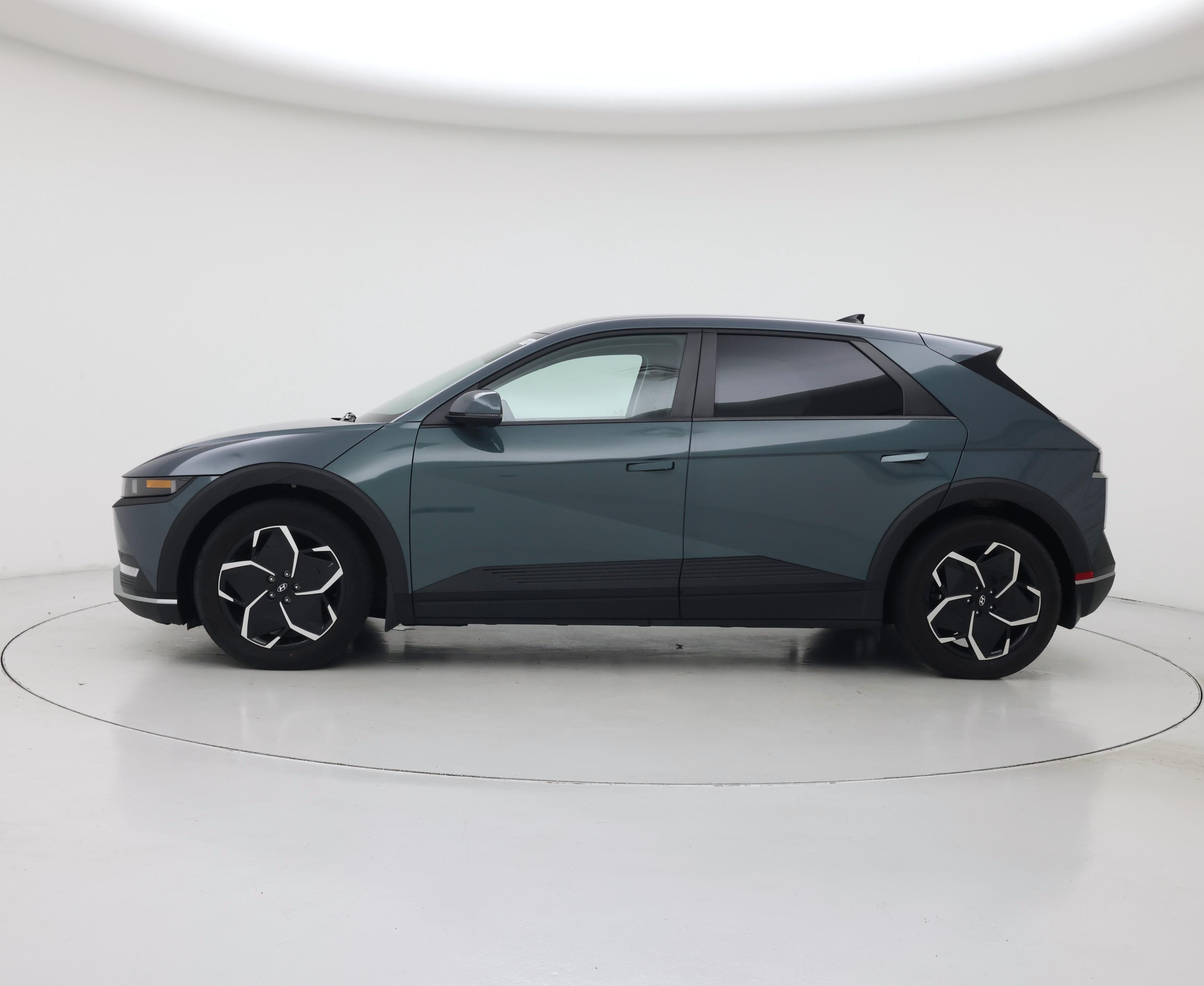 Thumbnail: 2024 Hyundai Ioniq 5 - 3