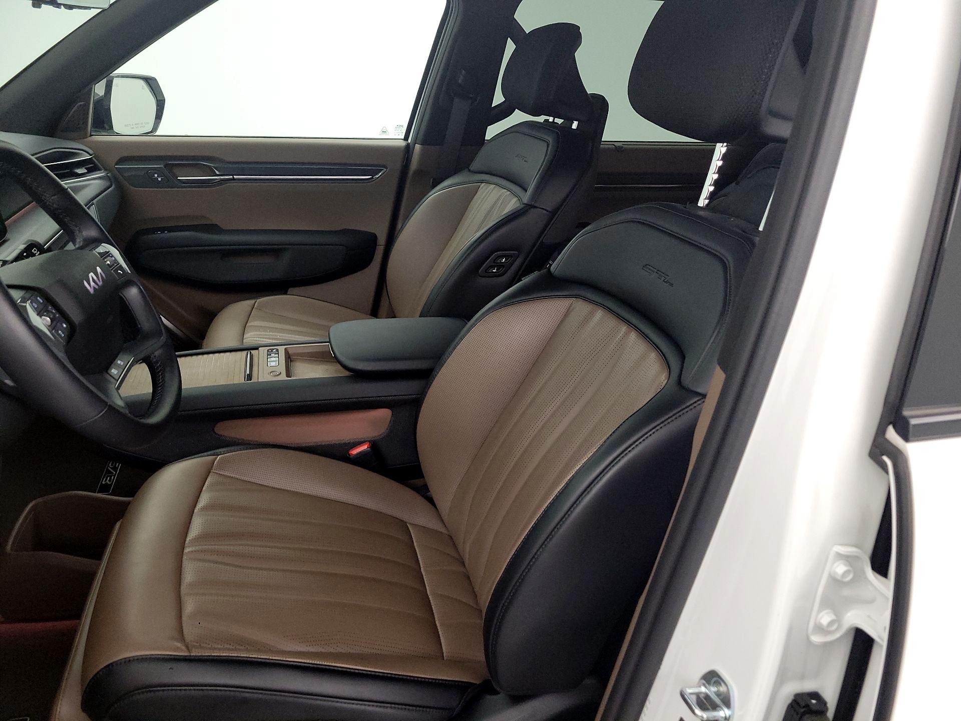 Thumbnail: 2024 Kia EV9 - 11